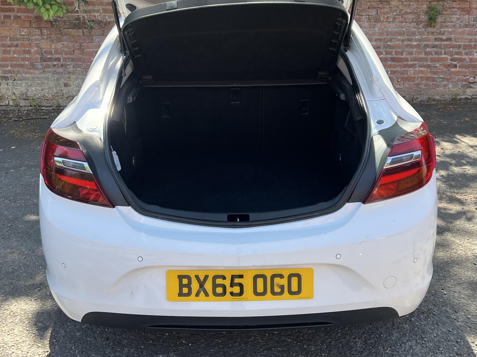 Vauxhall Insignia 1.6