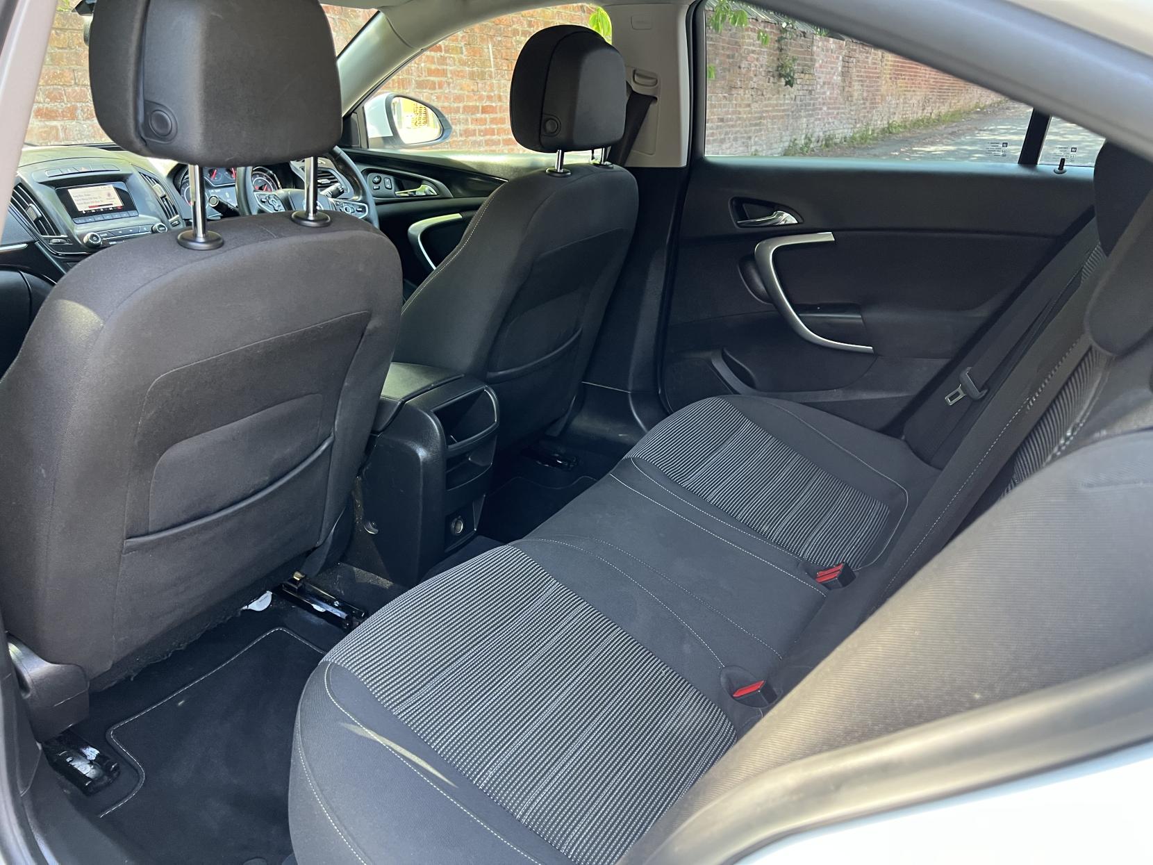 Vauxhall Insignia 1.6