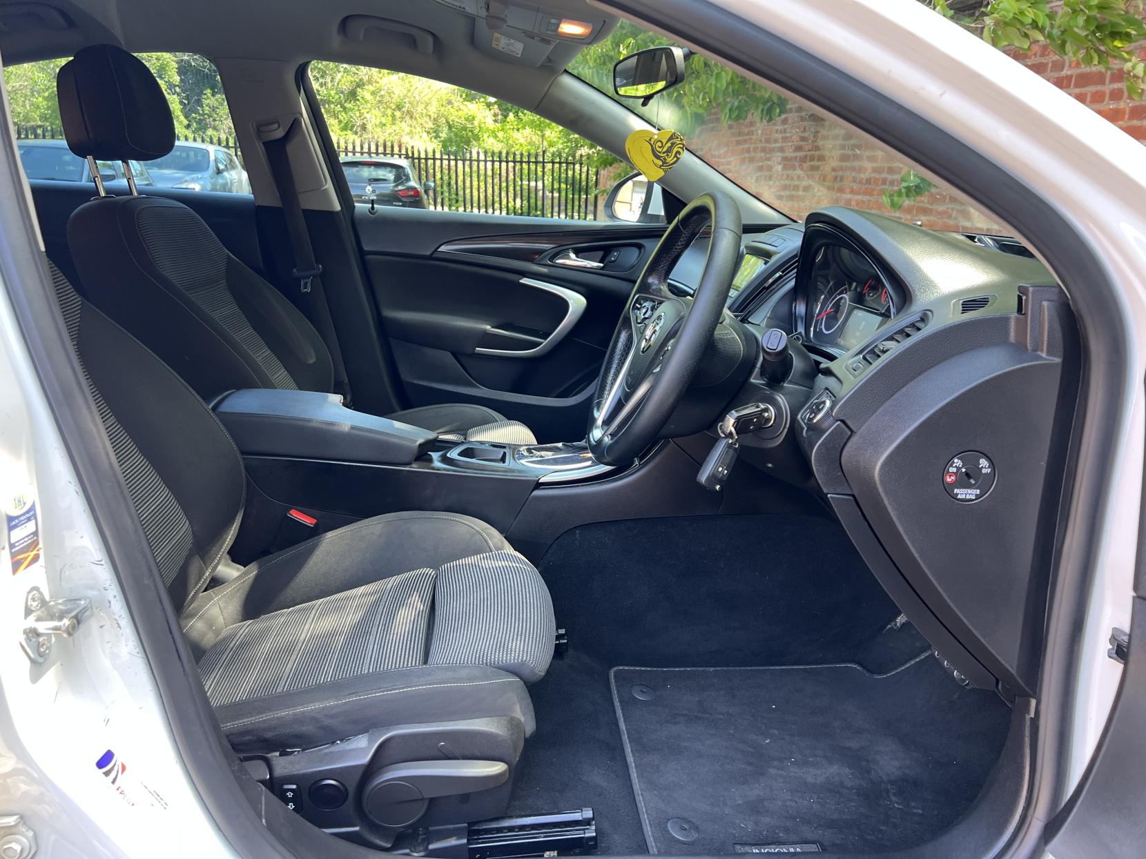 Vauxhall Insignia 1.6