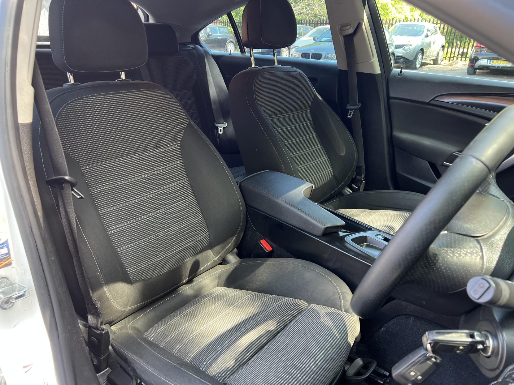 Vauxhall Insignia 1.6
