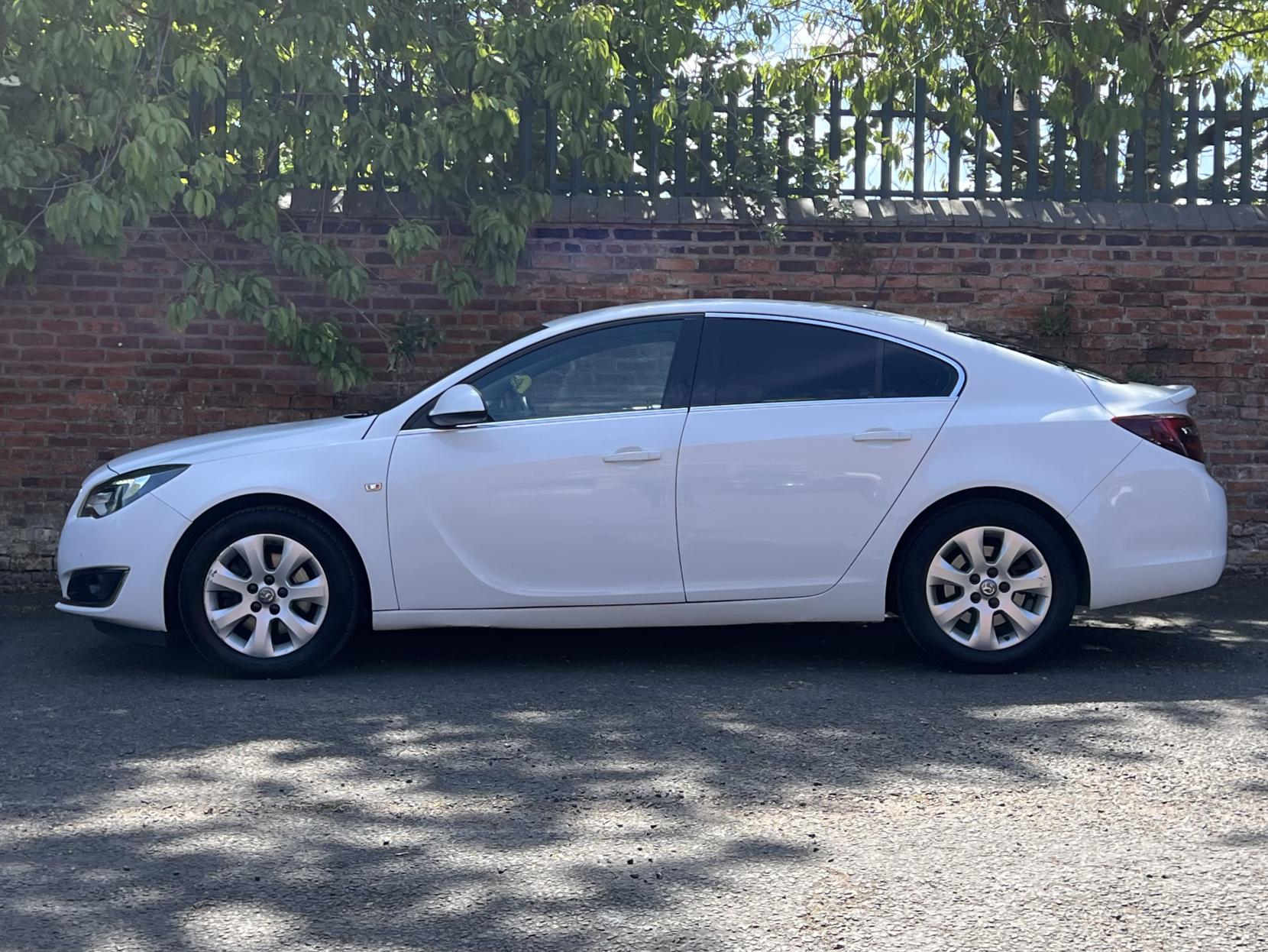 Vauxhall Insignia 1.6