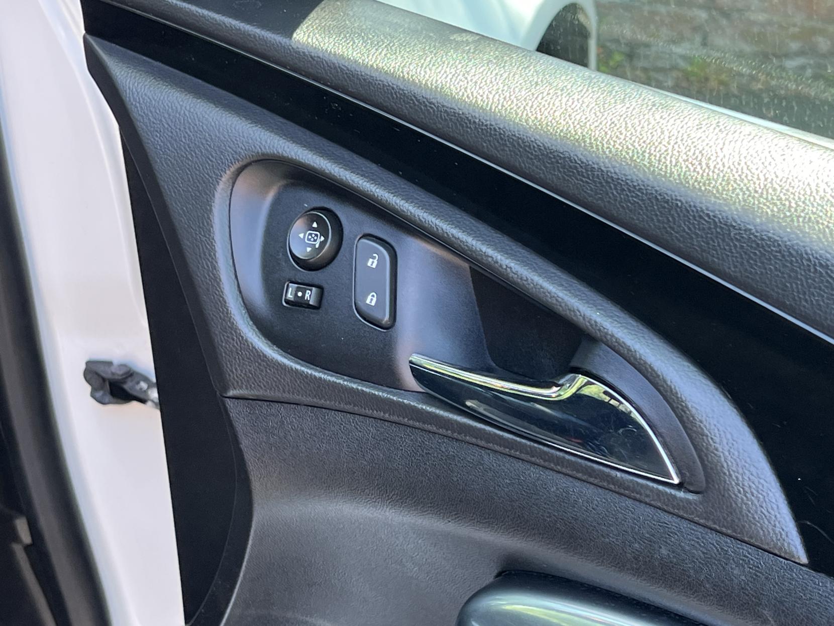 Vauxhall Insignia 1.6