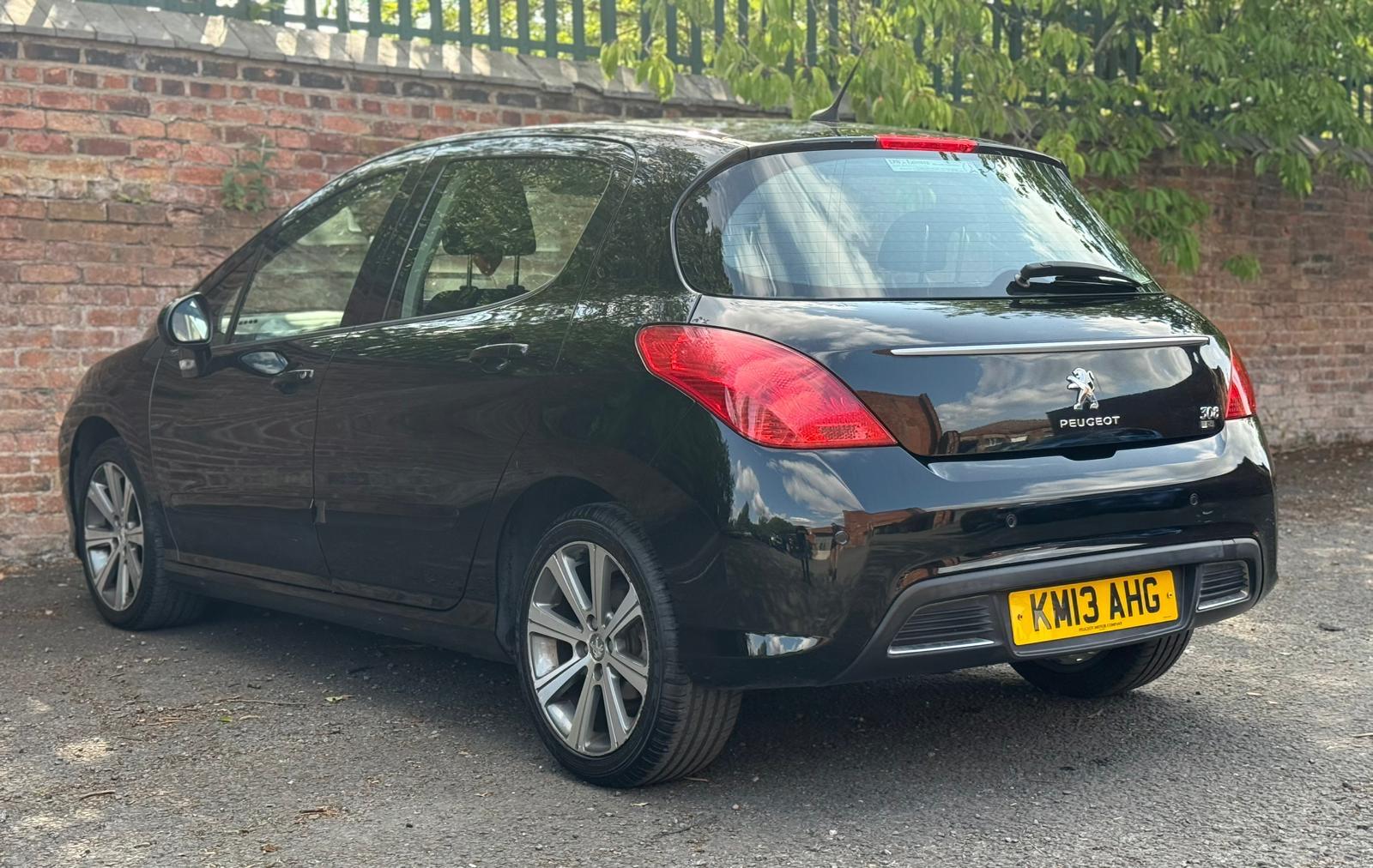Peugeot 308 1.6 e-HDi Active Hatchback 5dr Diesel EGC Euro 5 (s/s) (112 ps)