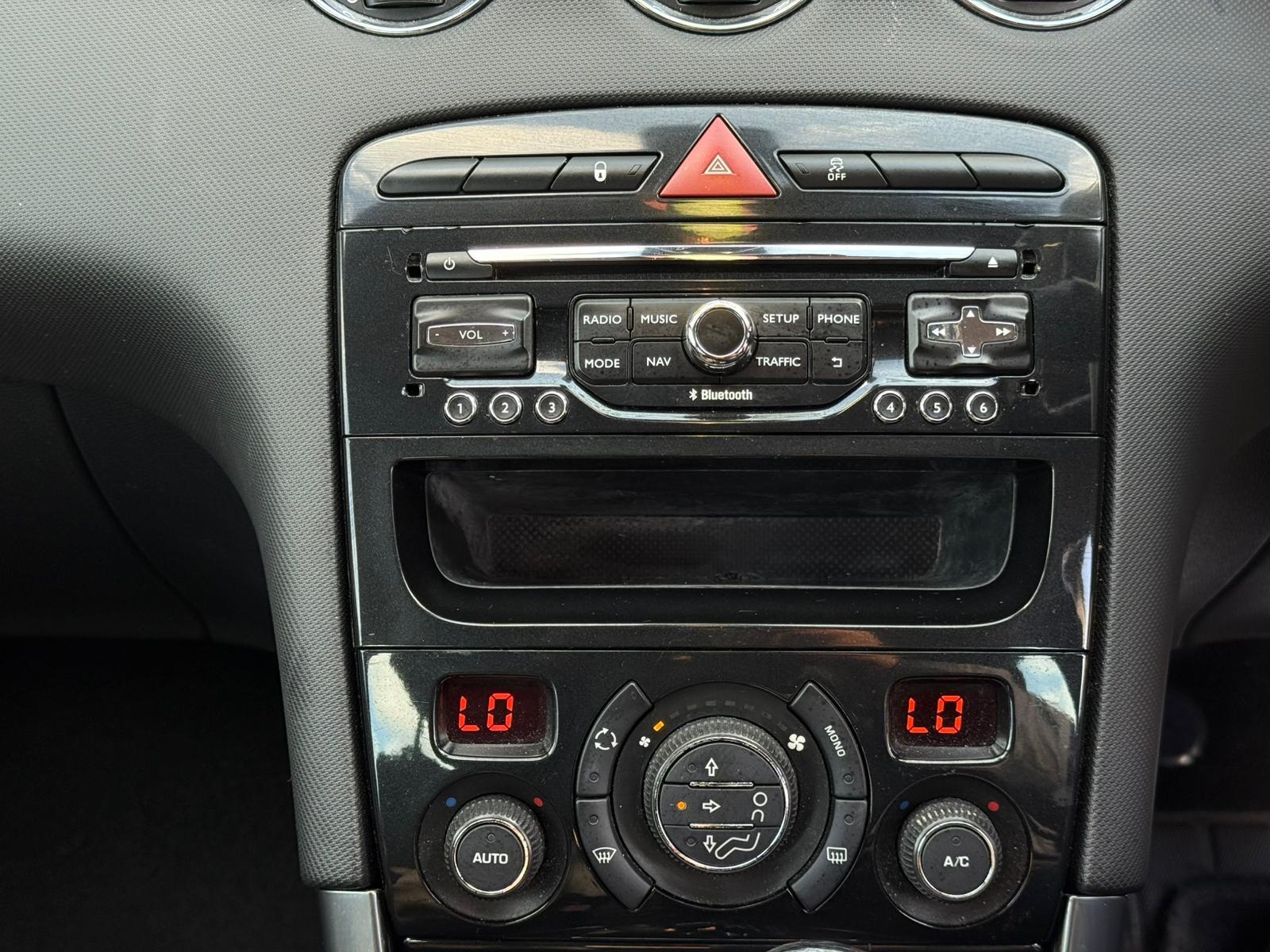 Peugeot 308 1.6 e-HDi Active Hatchback 5dr Diesel EGC Euro 5 (s/s) (112 ps)