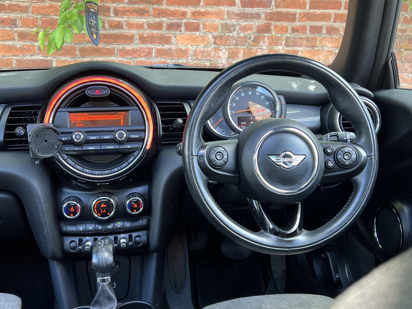 MINI Hatch 1.2 One Hatchback 3dr Petrol Auto Euro 6 (s/s) (102 ps)