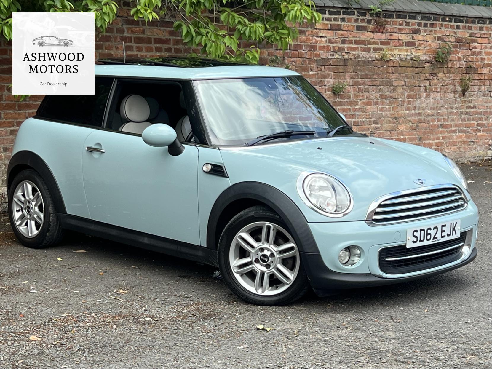 MINI Hatch 1.6 Cooper Hatchback 3dr Petrol Auto Euro 5 (122 ps)