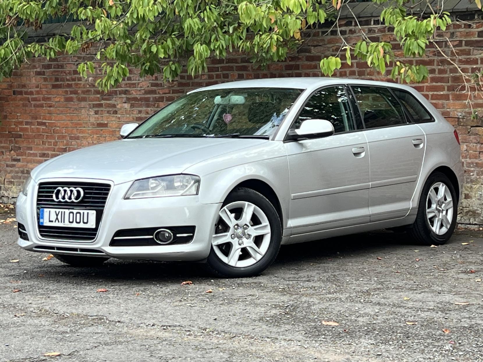 Audi A3 1.6 TDI SE Sportback 5dr Diesel S Tronic Euro 5 (s/s) (105 ps)