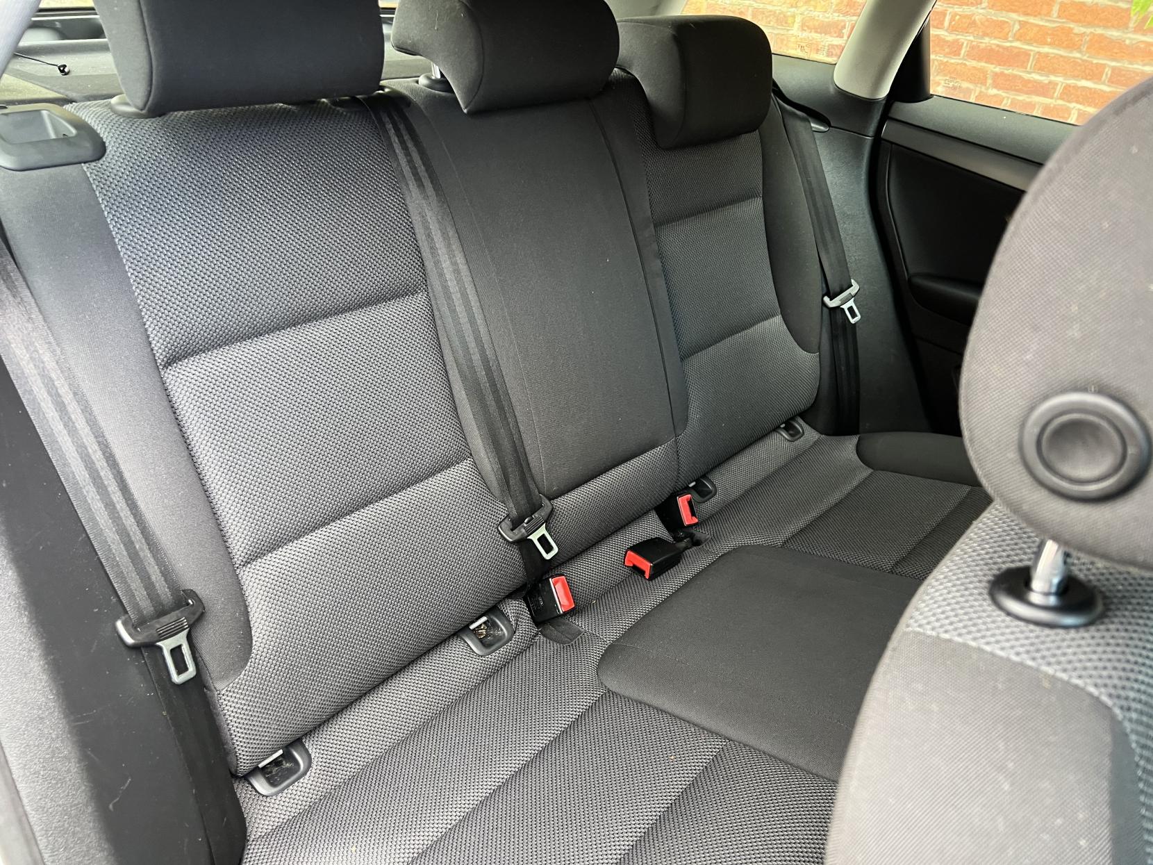 Audi A3 1.6 TDI SE Sportback 5dr Diesel S Tronic Euro 5 (s/s) (105 ps)