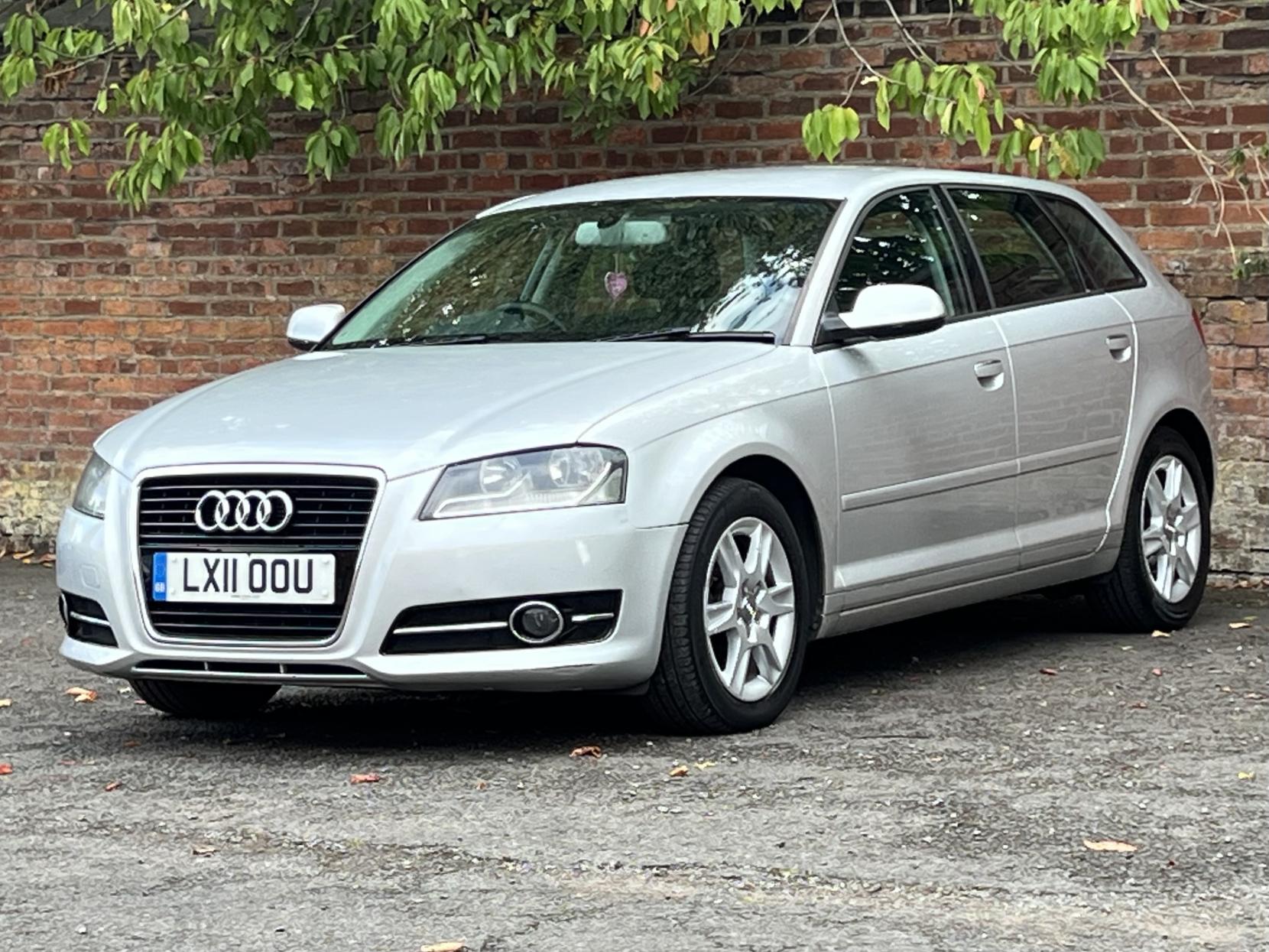 Audi A3 1.6 TDI SE Sportback 5dr Diesel S Tronic Euro 5 (s/s) (105 ps)