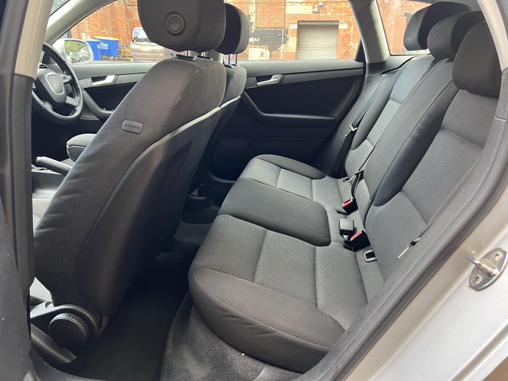 Audi A3 1.6 TDI SE Sportback 5dr Diesel S Tronic Euro 5 (s/s) (105 ps)