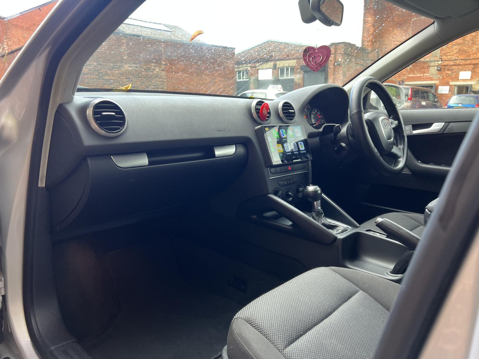 Audi A3 1.6 TDI SE Sportback 5dr Diesel S Tronic Euro 5 (s/s) (105 ps)