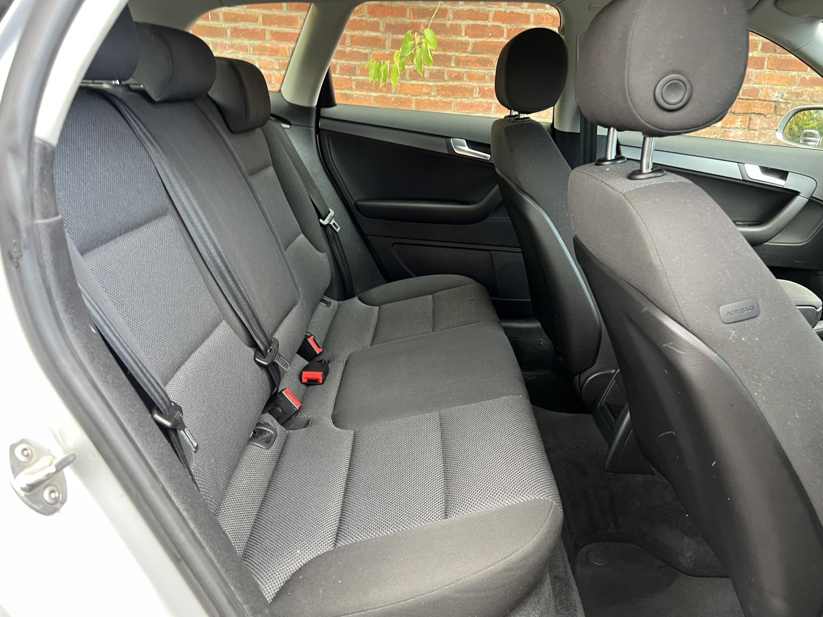 Audi A3 1.6 TDI SE Sportback 5dr Diesel S Tronic Euro 5 (s/s) (105 ps)