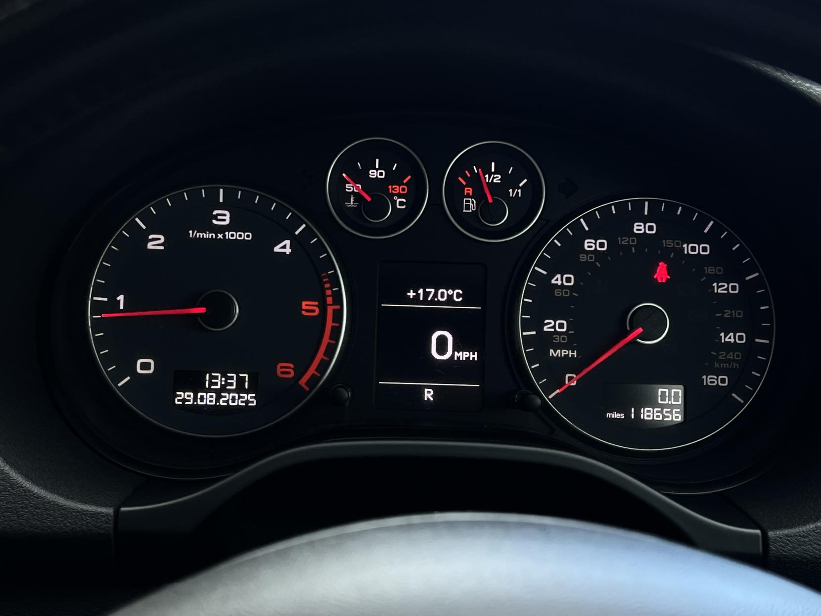 Audi A3 1.6 TDI SE Sportback 5dr Diesel S Tronic Euro 5 (s/s) (105 ps)