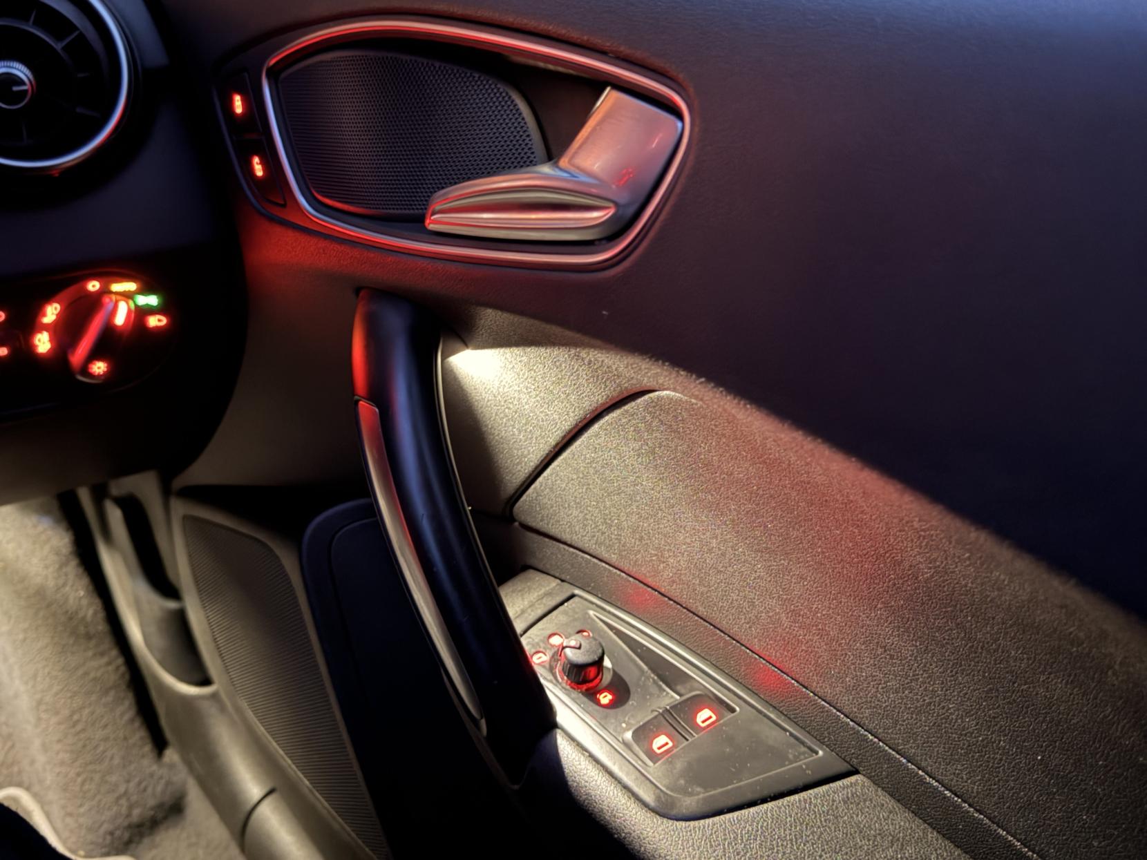 Audi A1 1.4 TFSI S line Hatchback 3dr Petrol S Tronic Euro 5 (s/s) (122 ps)