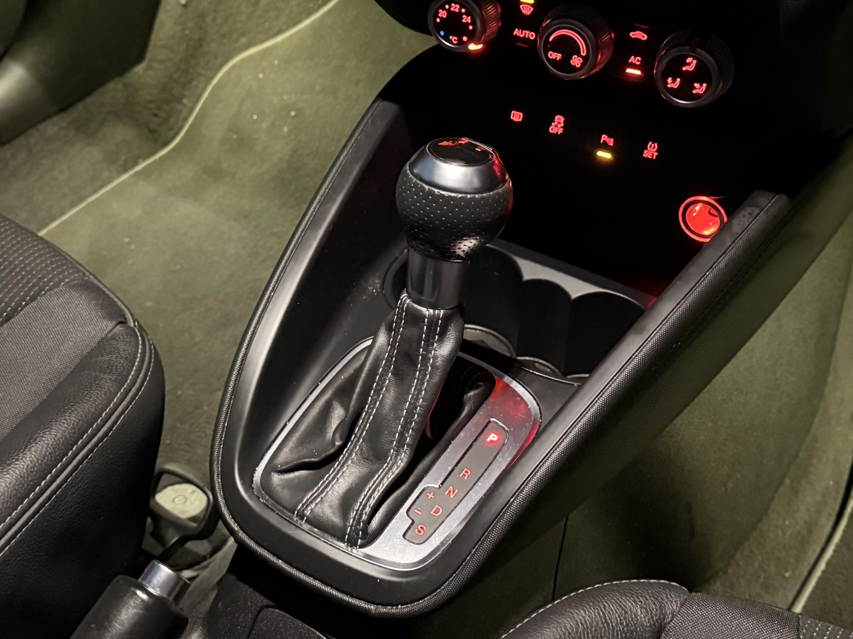 Audi A1 1.4 TFSI S line Hatchback 3dr Petrol S Tronic Euro 5 (s/s) (122 ps)