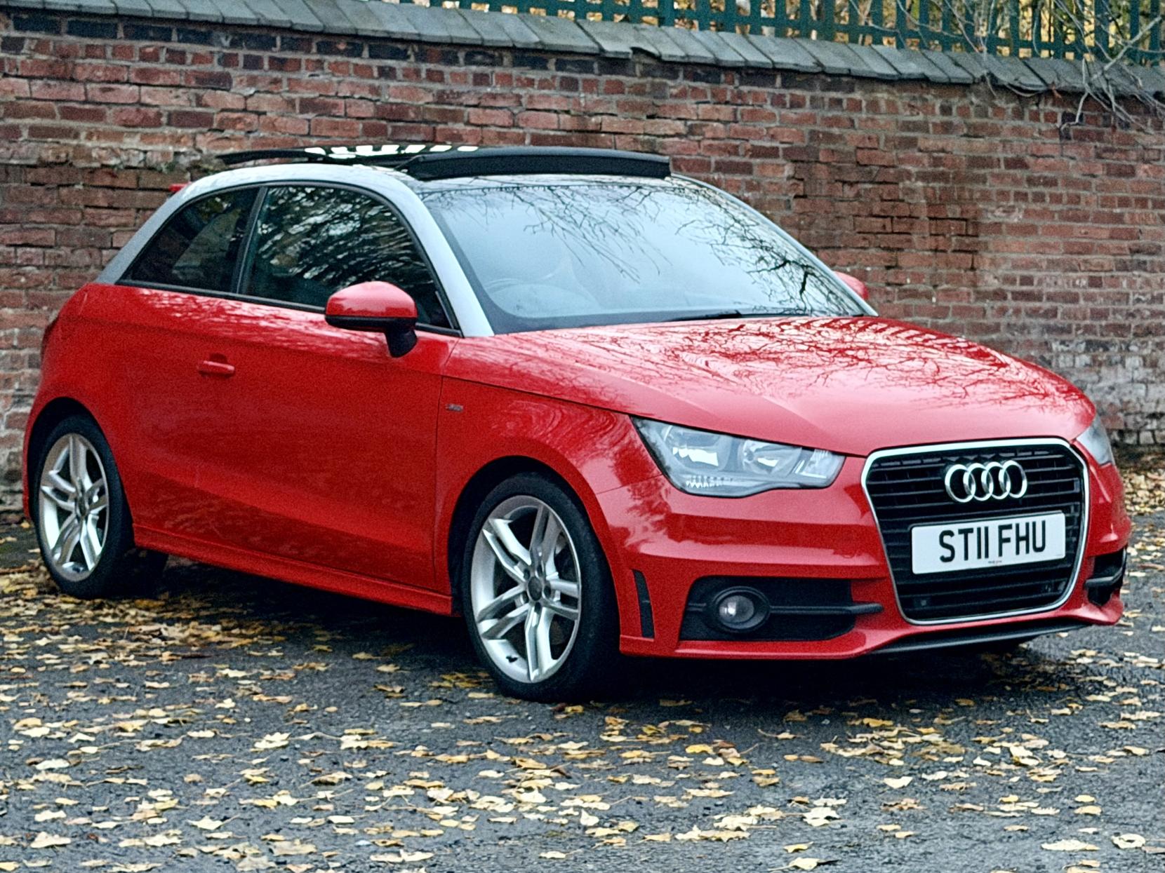 Audi A1 1.4 TFSI S line Hatchback 3dr Petrol S Tronic Euro 5 (s/s) (122 ps)