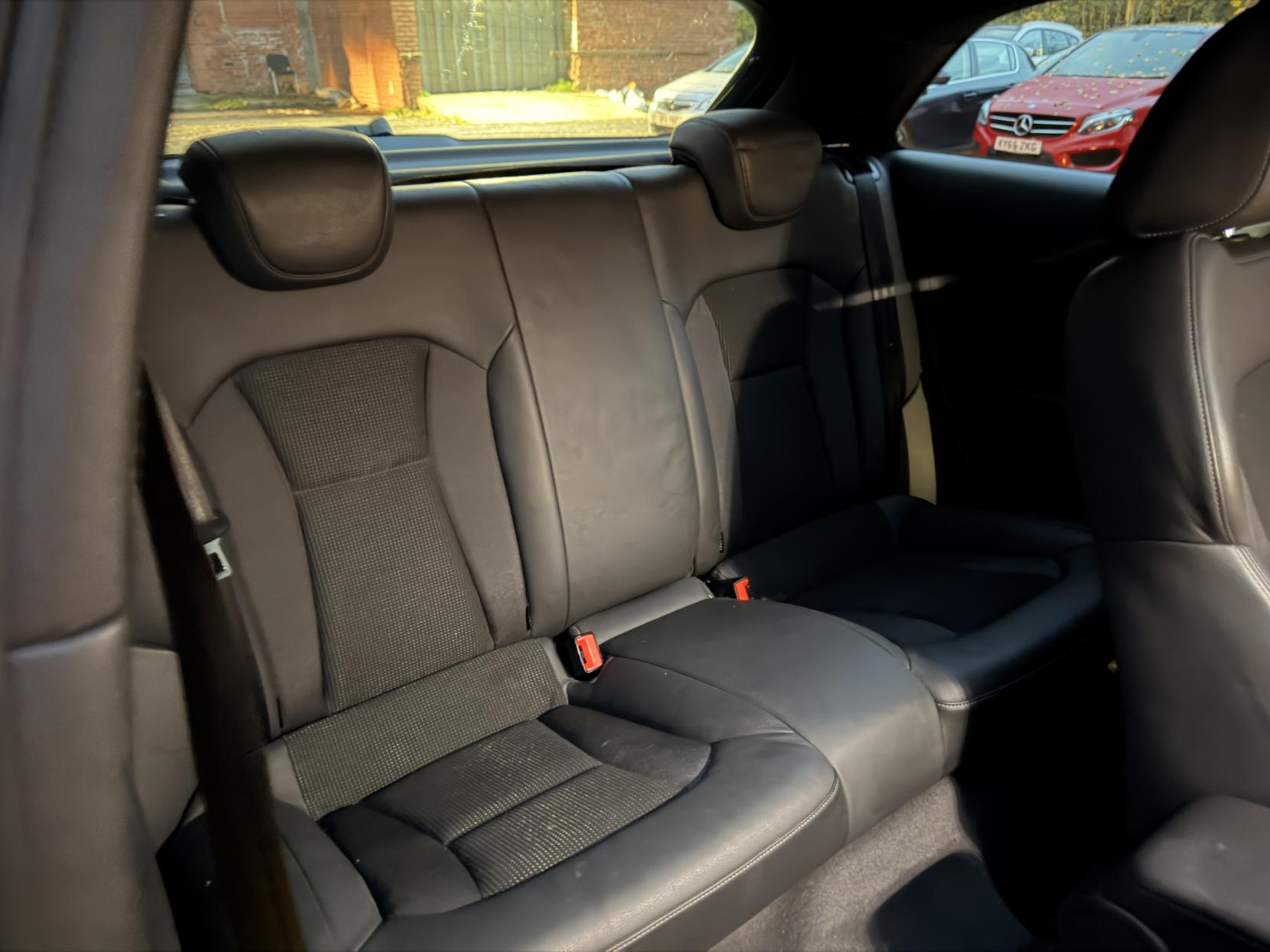 Audi A1 1.4 TFSI S line Hatchback 3dr Petrol S Tronic Euro 5 (s/s) (122 ps)