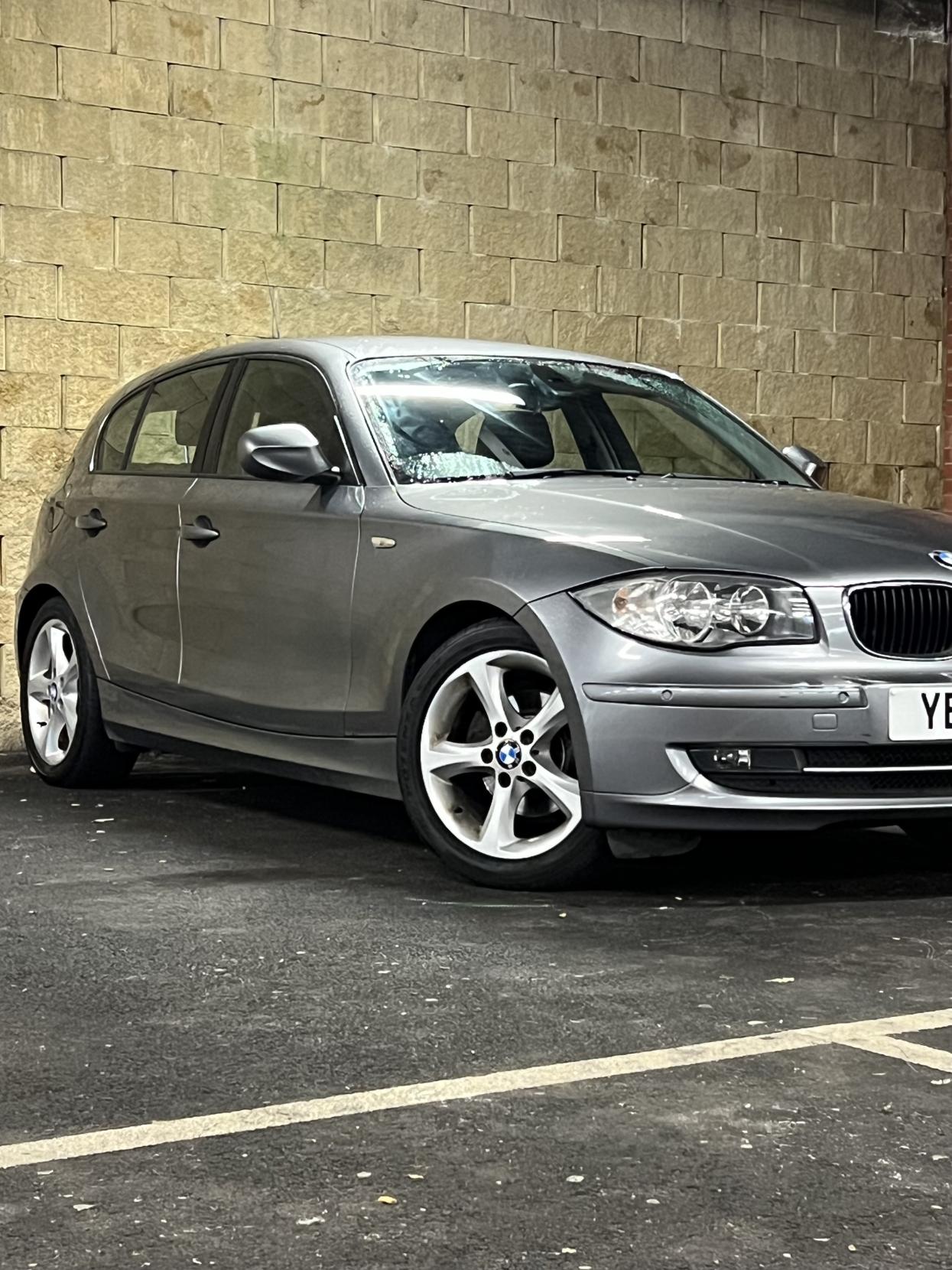 BMW 1 Series 2.0 118d SE Hatchback 5dr Diesel Steptronic Euro 5 (143 ps)