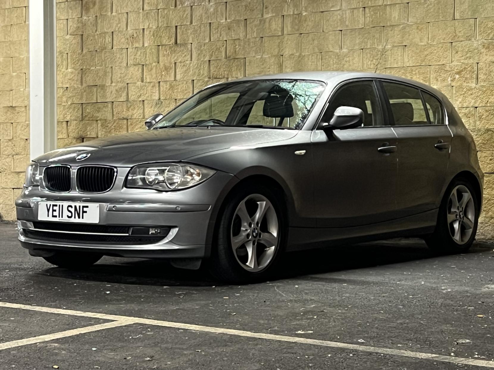 BMW 1 Series 2.0 118d SE Hatchback 5dr Diesel Steptronic Euro 5 (143 ps)