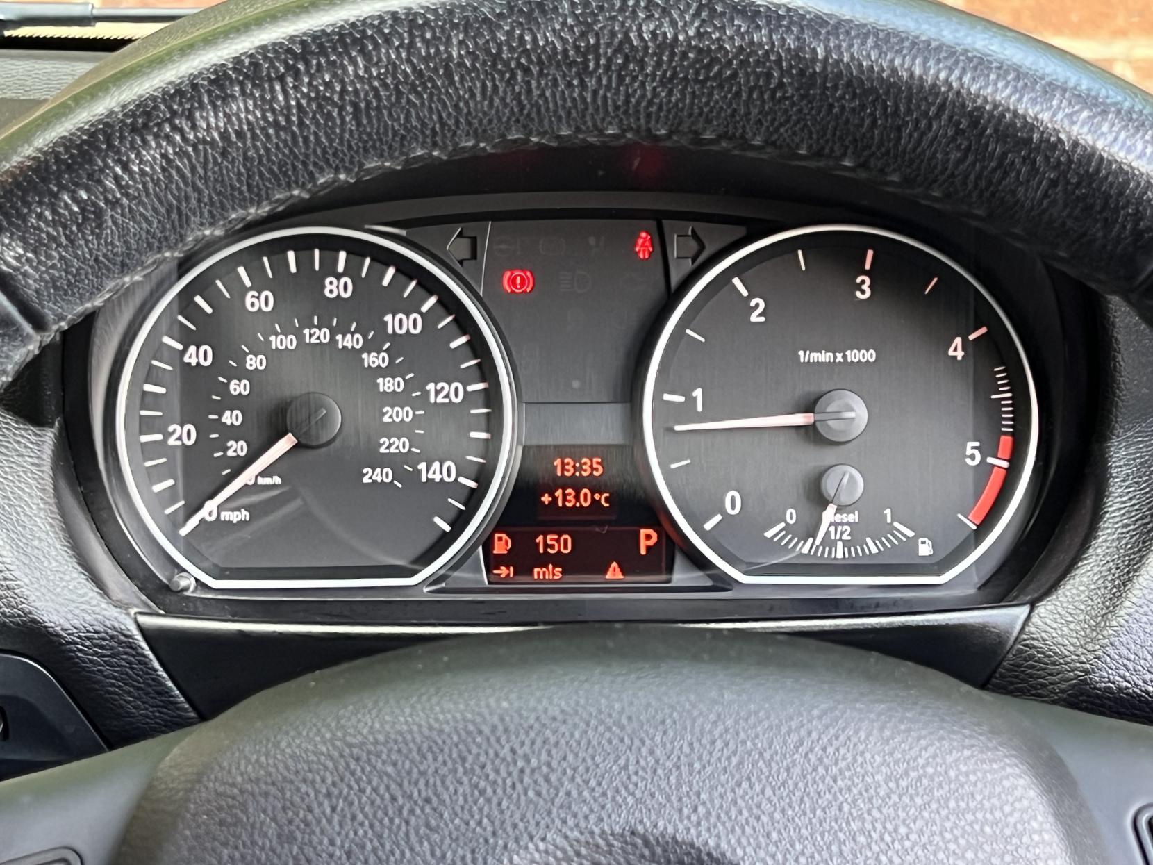 BMW 1 Series 2.0 118d SE Hatchback 5dr Diesel Steptronic Euro 5 (143 ps)