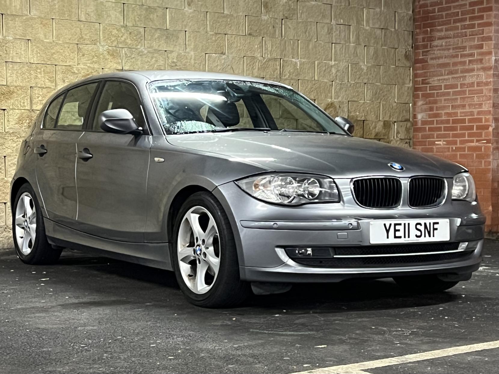 BMW 1 Series 2.0 118d SE Hatchback 5dr Diesel Steptronic Euro 5 (143 ps)