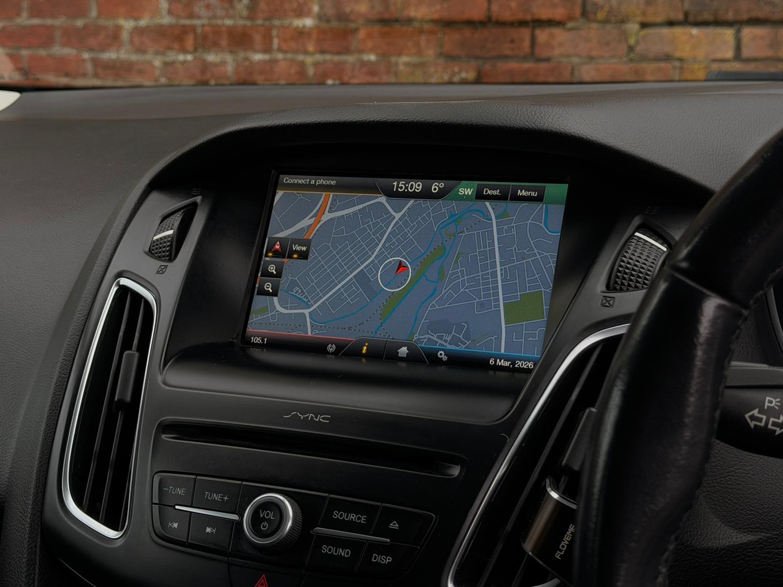 Ford Focus 1.0T EcoBoost Zetec Hatchback 5dr Petrol Manual Euro 6 (s/s) (125 ps)