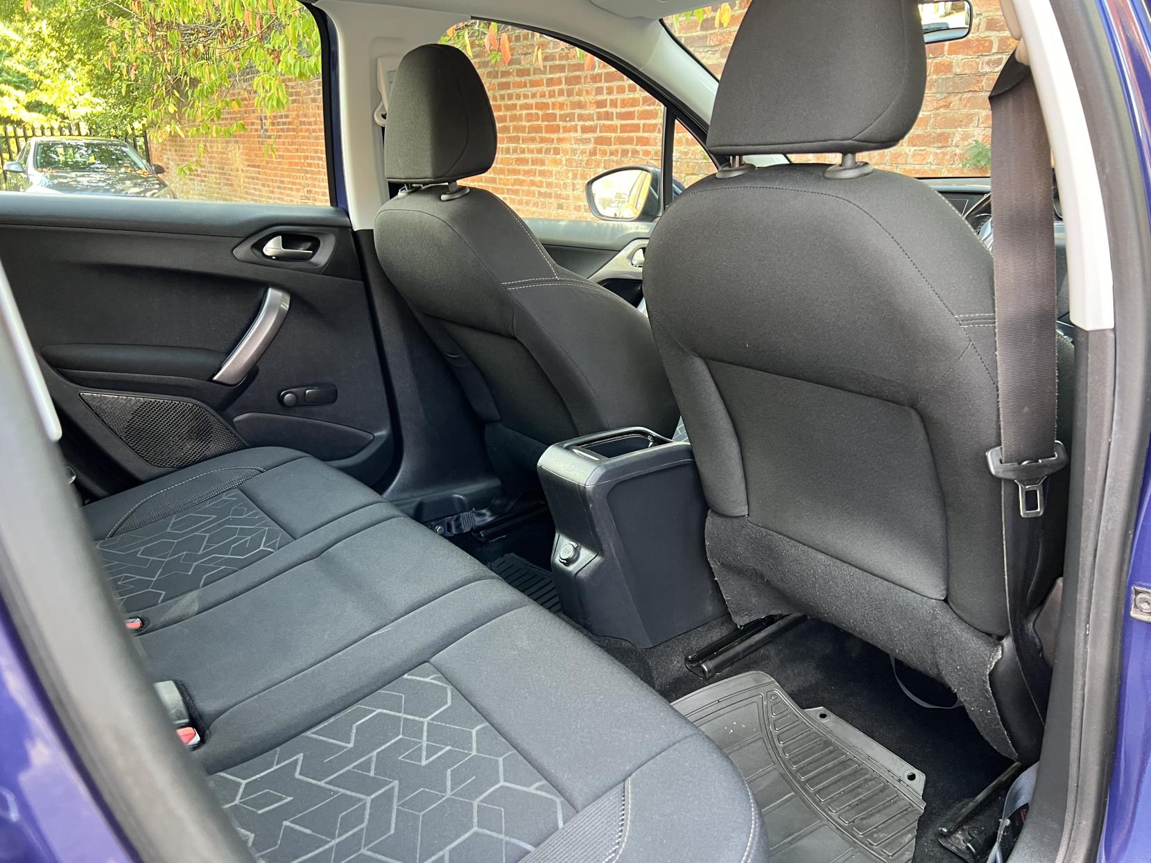 Peugeot 2008 1.6 e-HDi Active SUV 5dr Diesel EGC Euro 5 (s/s) (92 ps)