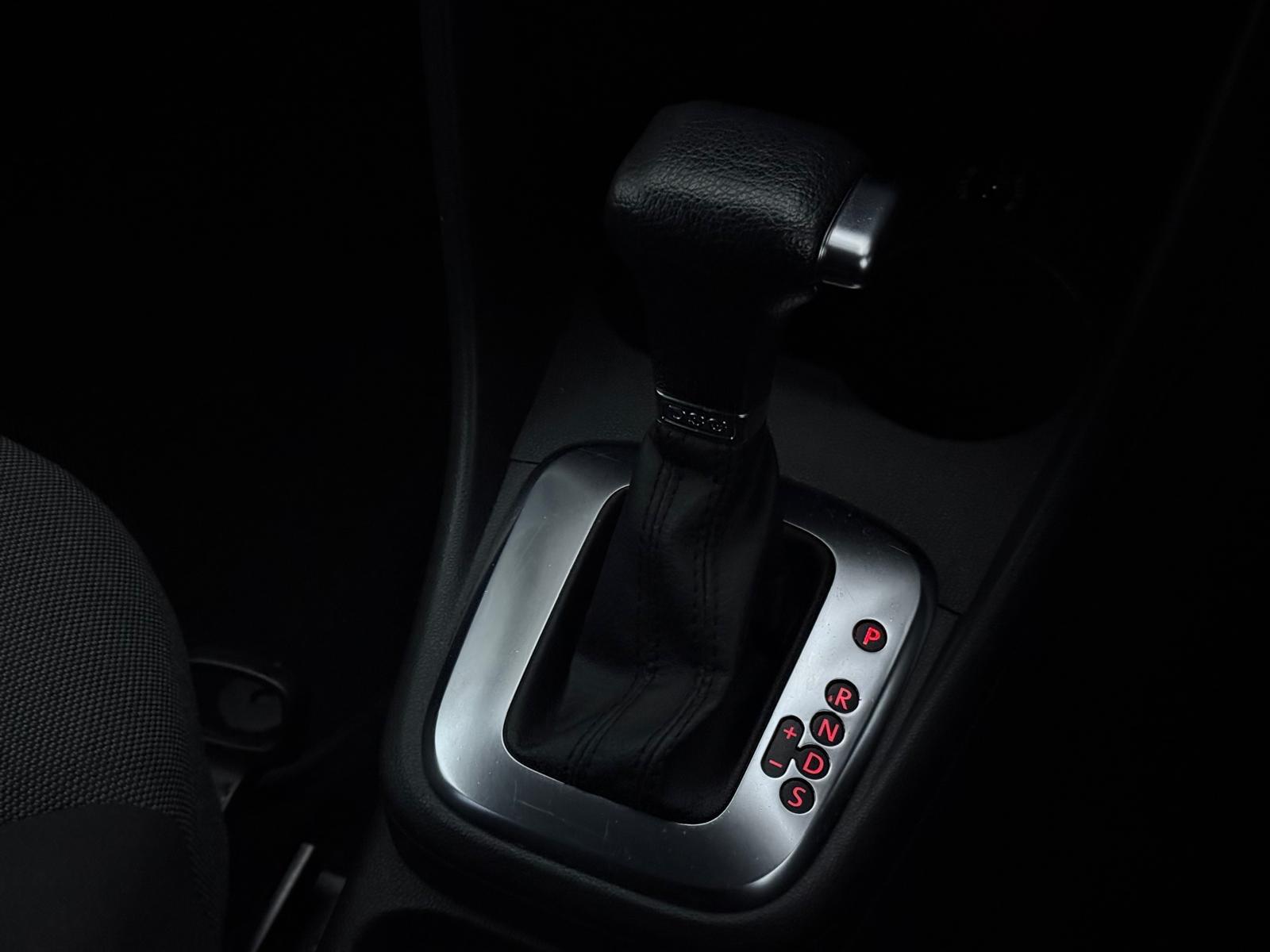 Volkswagen Polo 1.4 SE Hatchback 5dr Petrol DSG Euro 5 (85 ps)