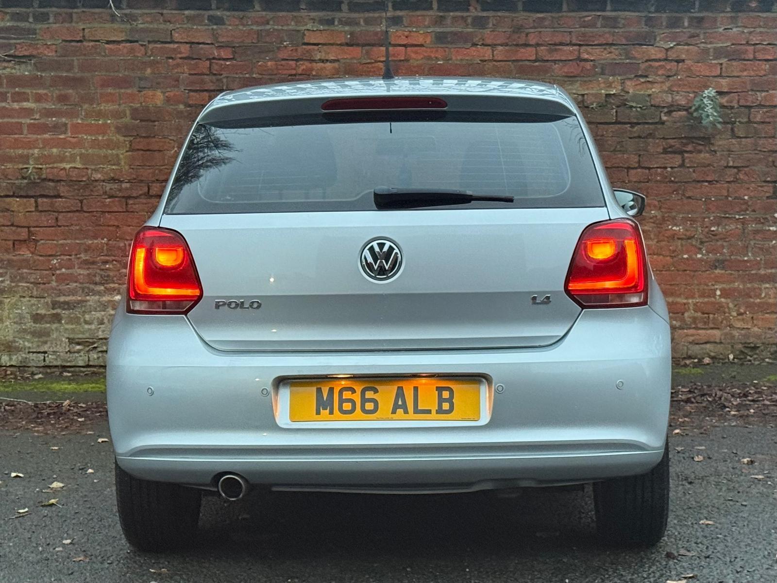 Volkswagen Polo 1.4 SE Hatchback 5dr Petrol DSG Euro 5 (85 ps)