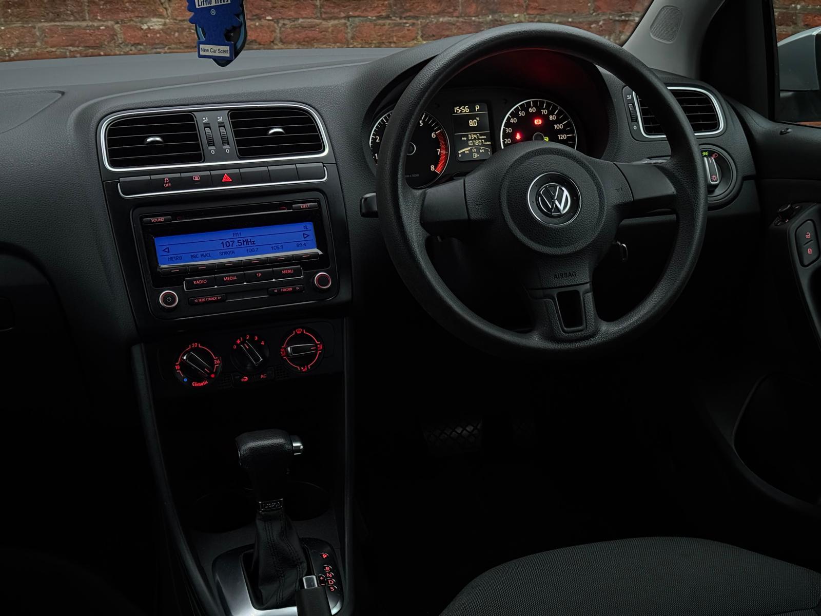 Volkswagen Polo 1.4 SE Hatchback 5dr Petrol DSG Euro 5 (85 ps)