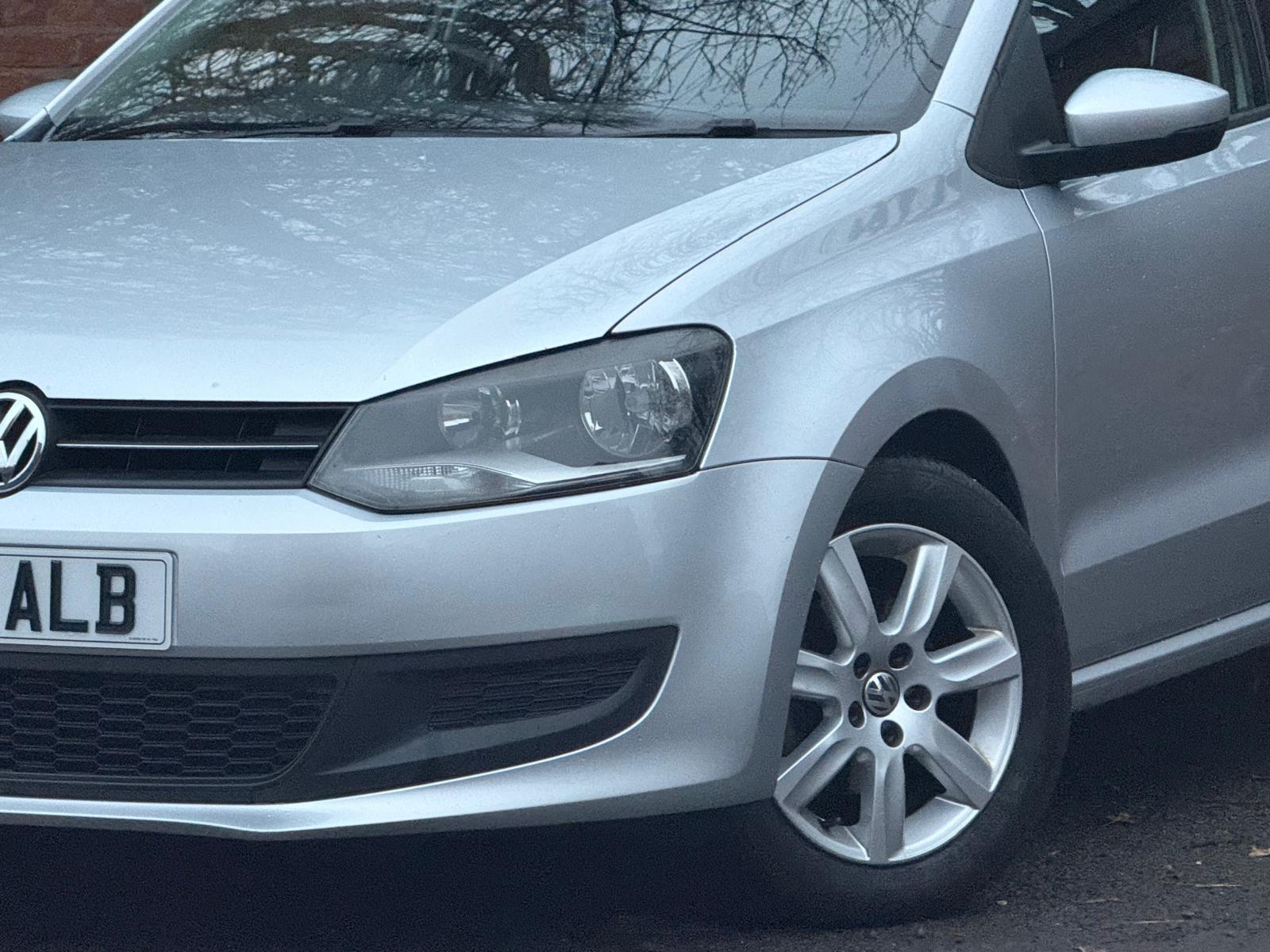 Volkswagen Polo 1.4 SE Hatchback 5dr Petrol DSG Euro 5 (85 ps)