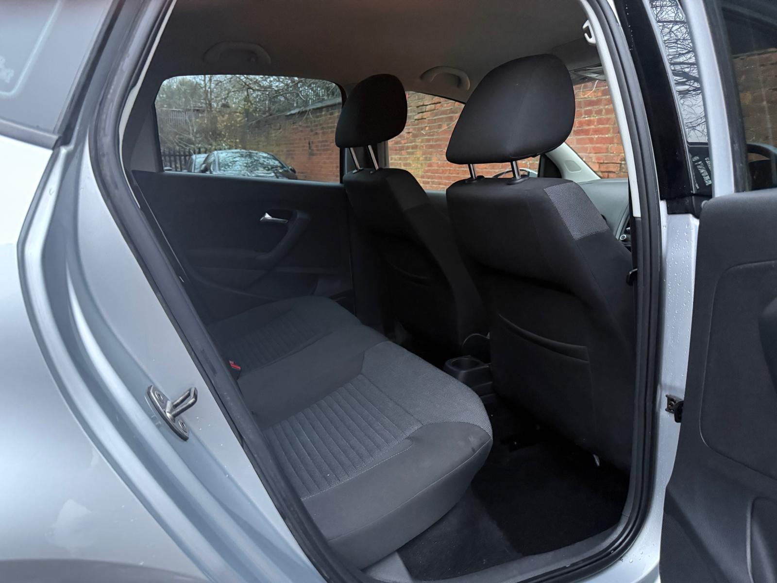 Volkswagen Polo 1.4 SE Hatchback 5dr Petrol DSG Euro 5 (85 ps)