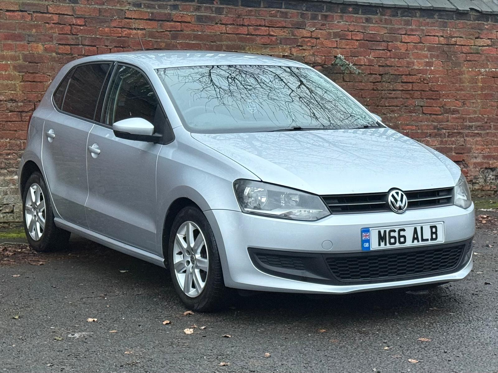 Volkswagen Polo 1.4 SE Hatchback 5dr Petrol DSG Euro 5 (85 ps)