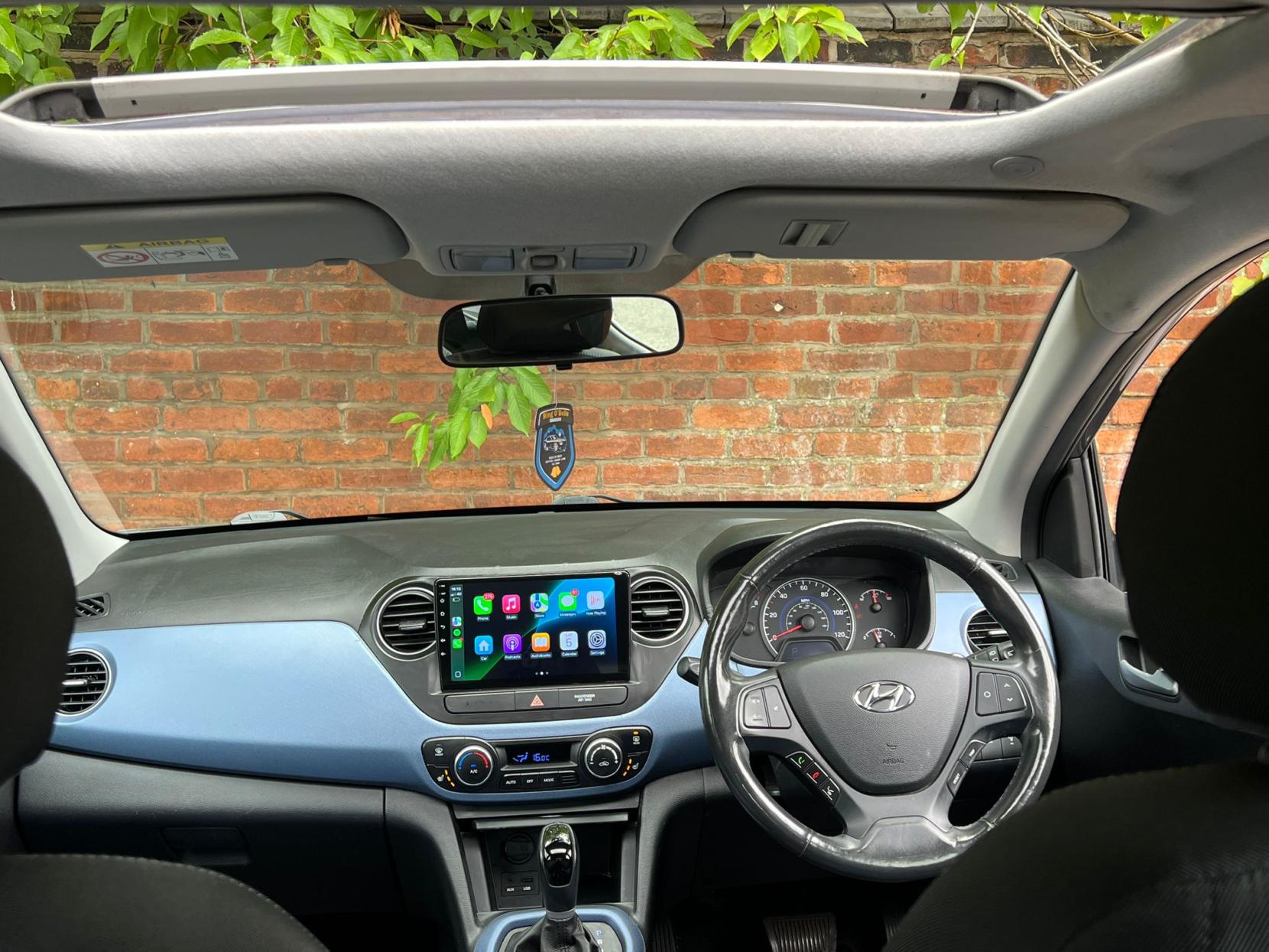 Hyundai i10 1.2 Premium SE Hatchback 5dr Petrol Auto Euro 5 (87 ps)