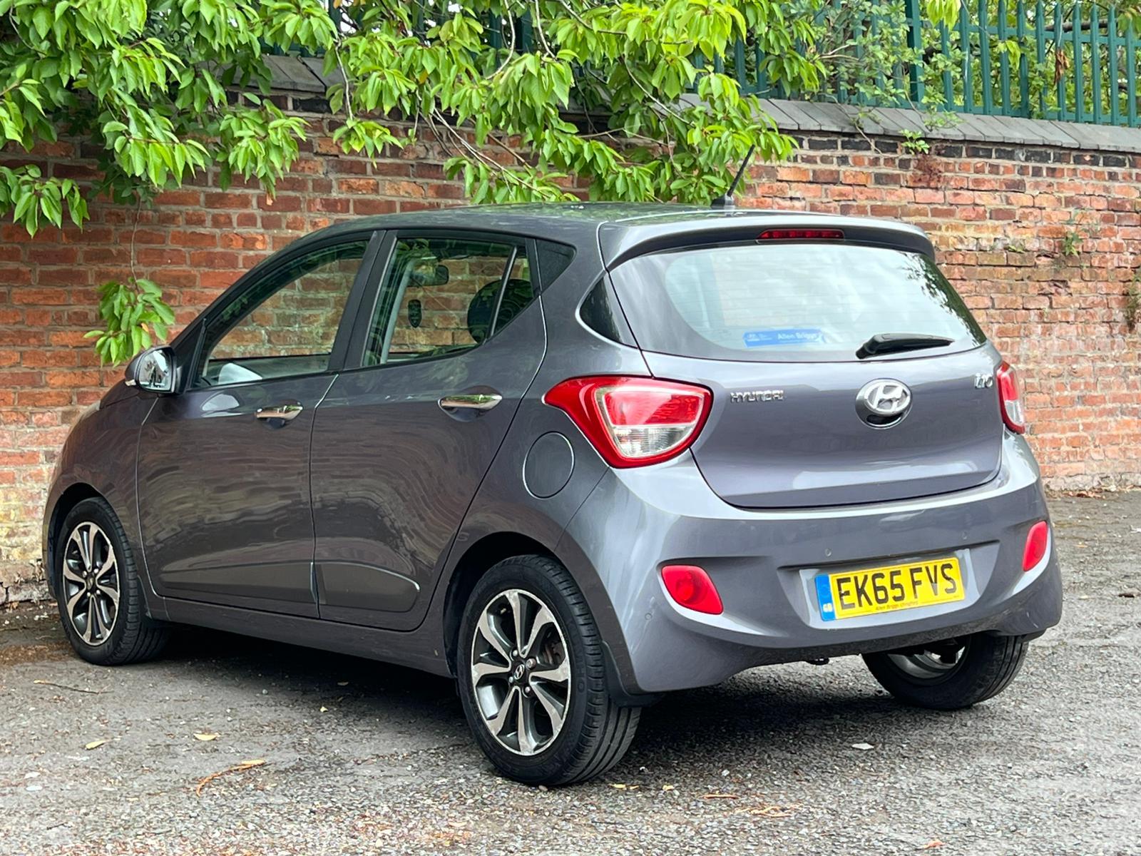 Hyundai i10 1.2 Premium SE Hatchback 5dr Petrol Auto Euro 5 (87 ps)