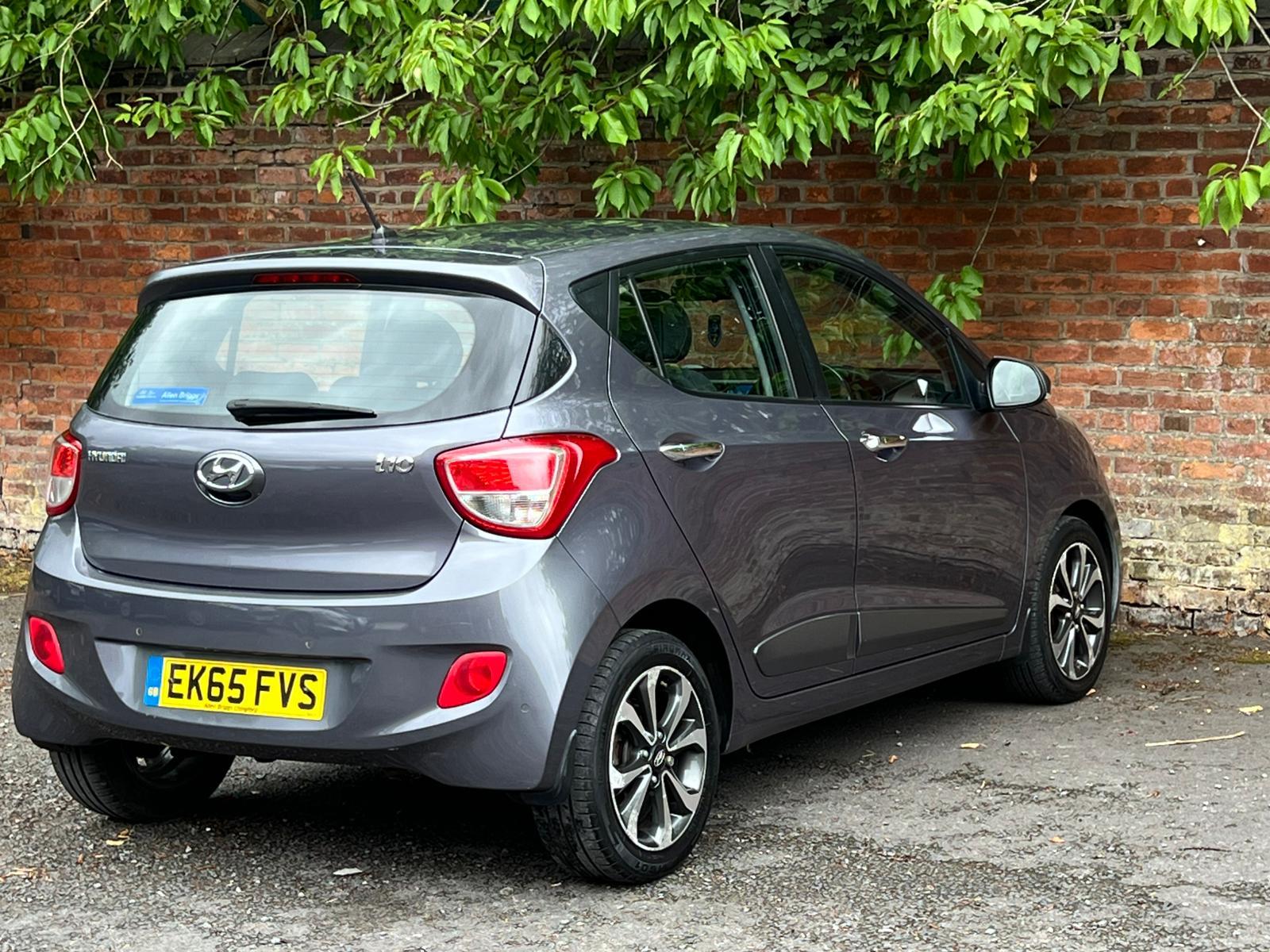 Hyundai i10 1.2 Premium SE Hatchback 5dr Petrol Auto Euro 5 (87 ps)