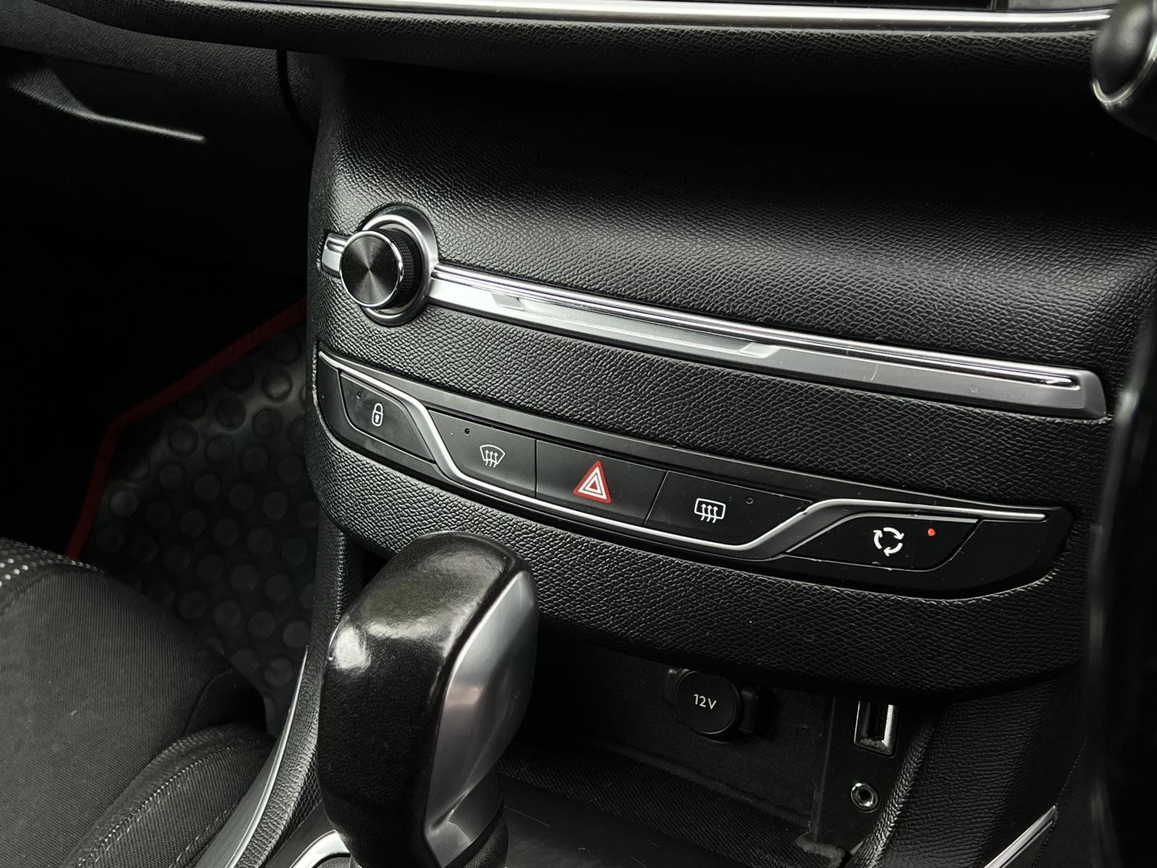 Peugeot 308 1.2 PureTech Allure Hatchback 5dr Petrol EAT Euro 6 (s/s) (130 ps)