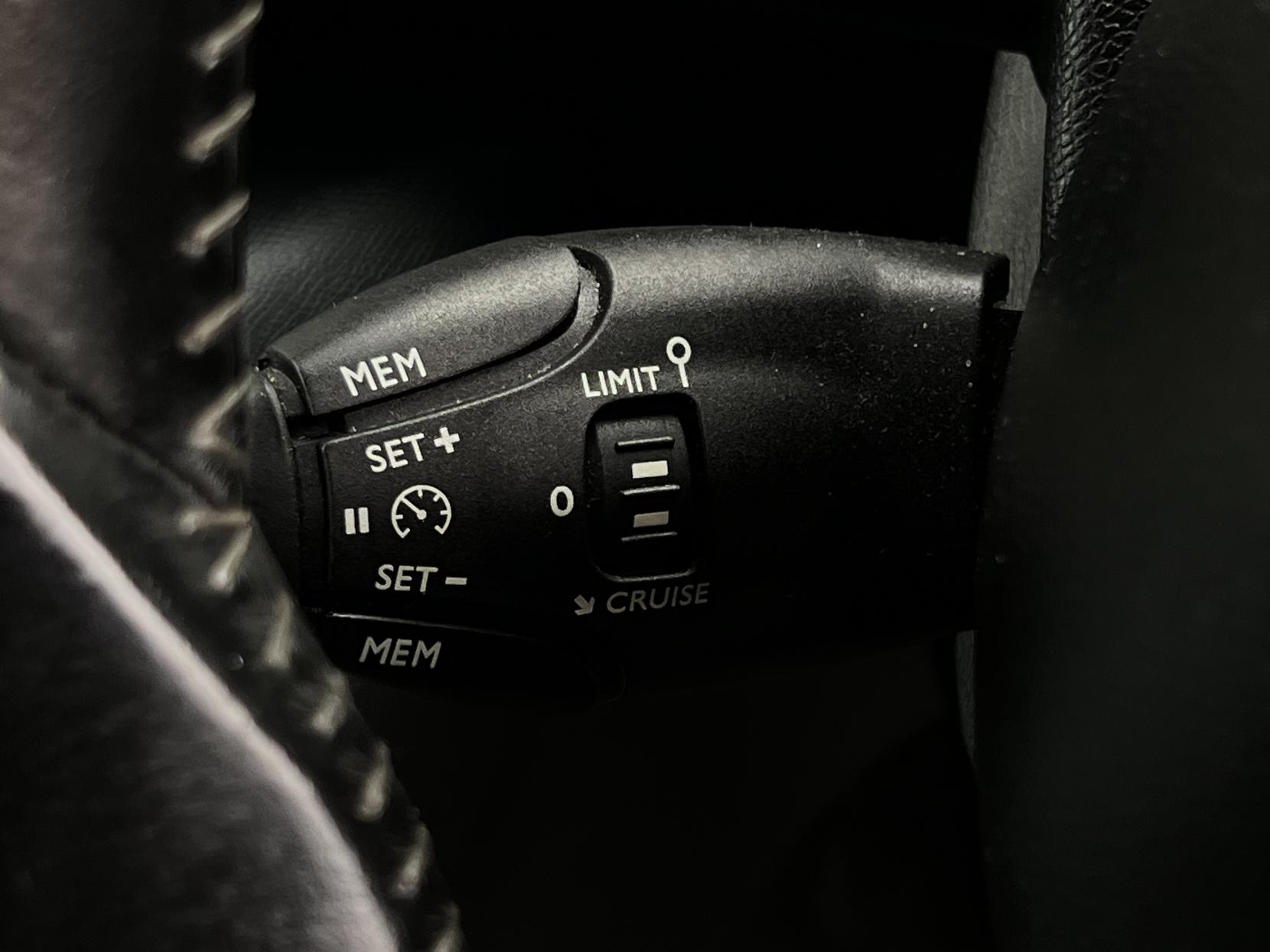 Peugeot 308 1.2 PureTech Allure Hatchback 5dr Petrol EAT Euro 6 (s/s) (130 ps)