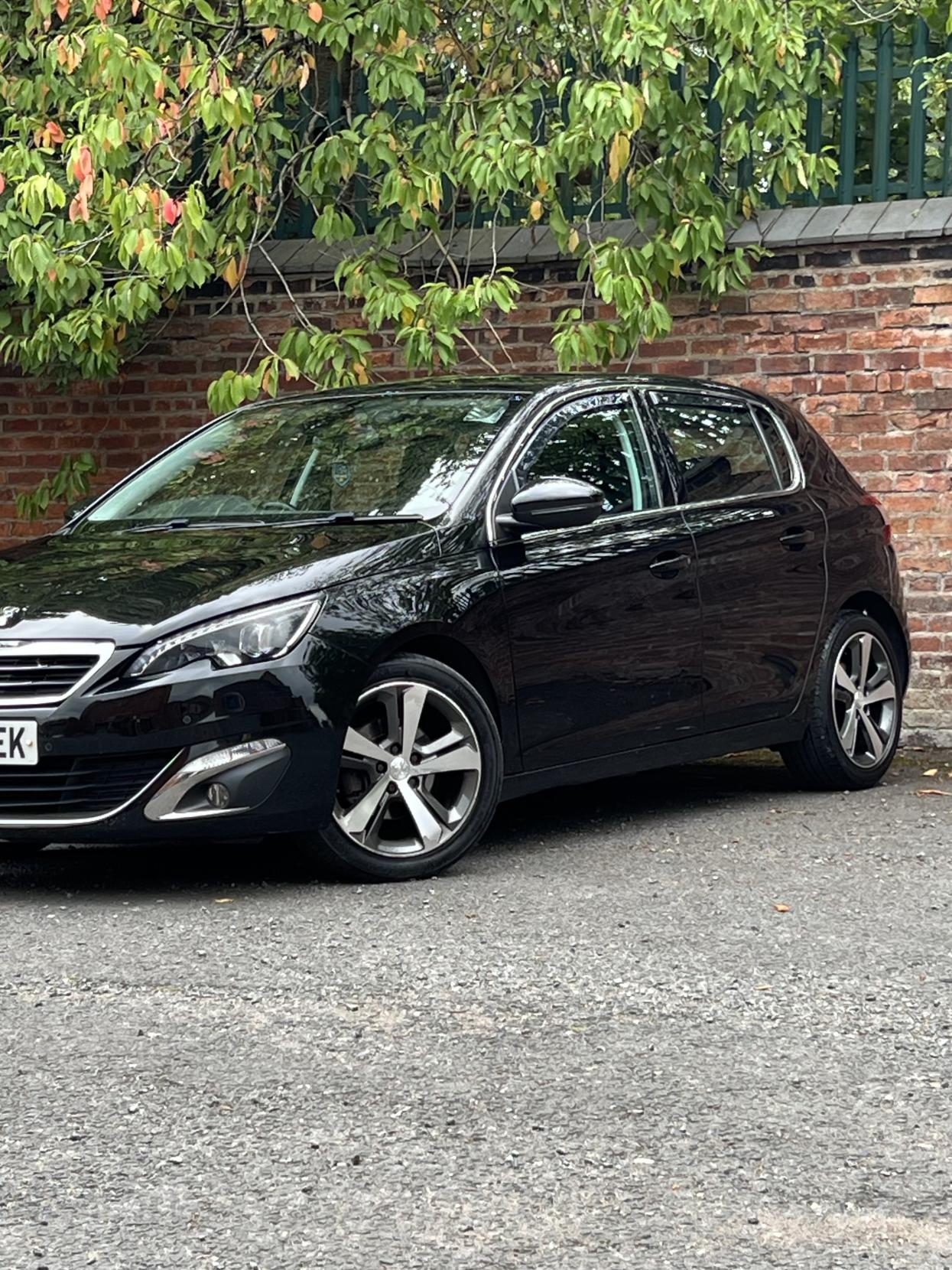 Peugeot 308 1.2 PureTech Allure Hatchback 5dr Petrol EAT Euro 6 (s/s) (130 ps)