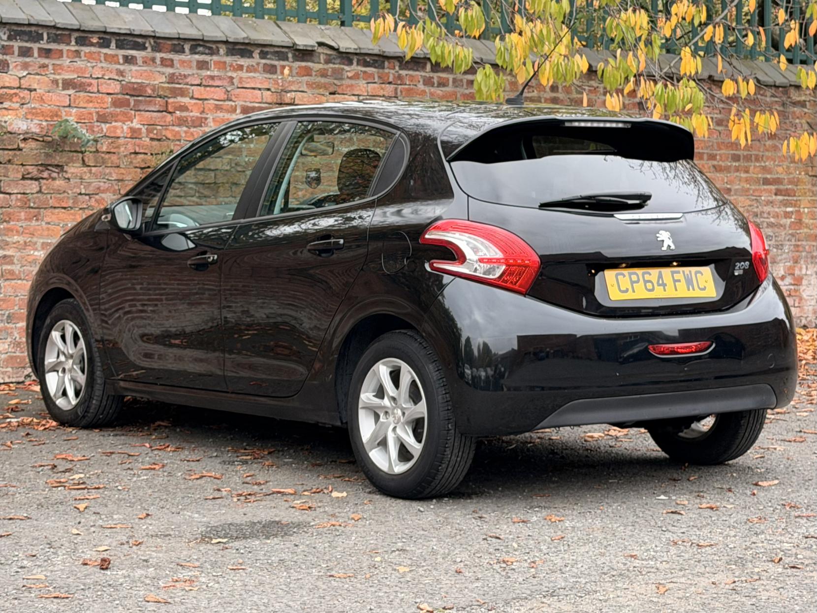 Peugeot 208 1.4 e-HDi Active Hatchback 5dr Diesel EGC Euro 5 (s/s) (70 ps)