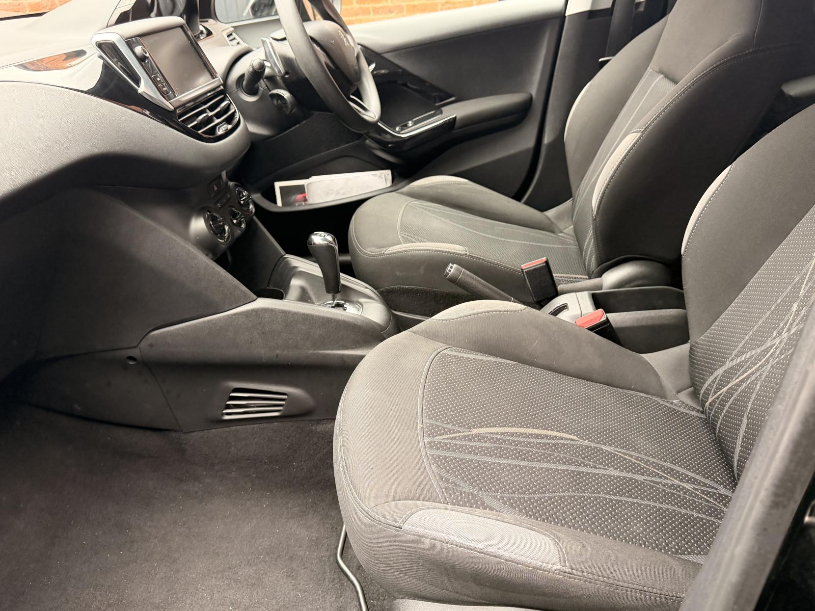 Peugeot 208 1.4 e-HDi Active Hatchback 5dr Diesel EGC Euro 5 (s/s) (70 ps)