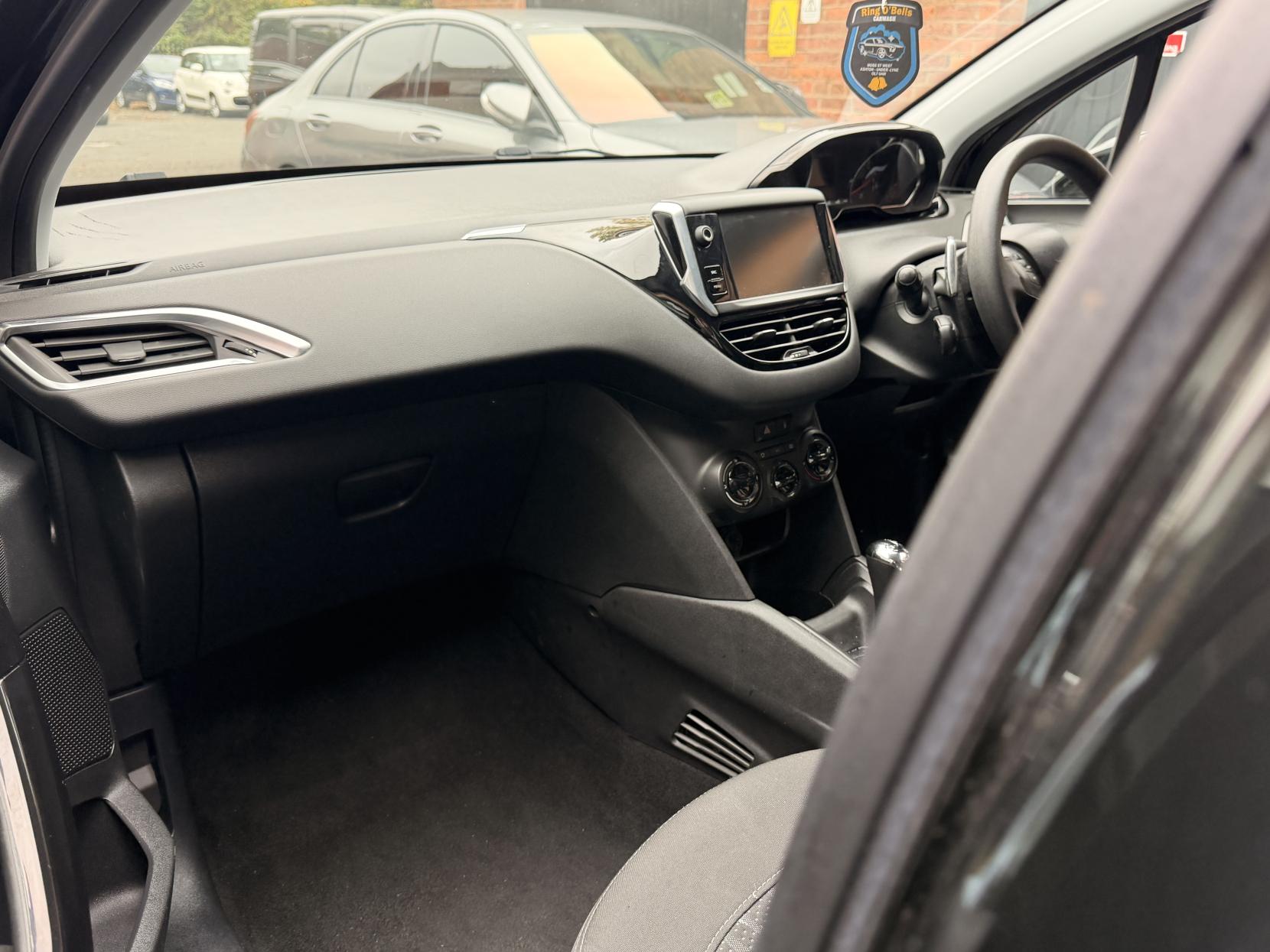Peugeot 208 1.4 e-HDi Active Hatchback 5dr Diesel EGC Euro 5 (s/s) (70 ps)