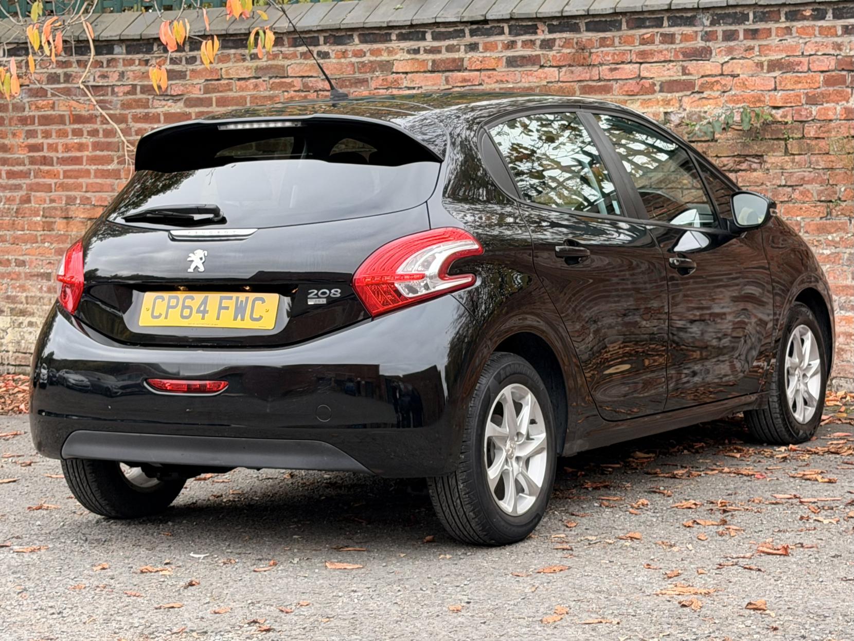 Peugeot 208 1.4 e-HDi Active Hatchback 5dr Diesel EGC Euro 5 (s/s) (70 ps)