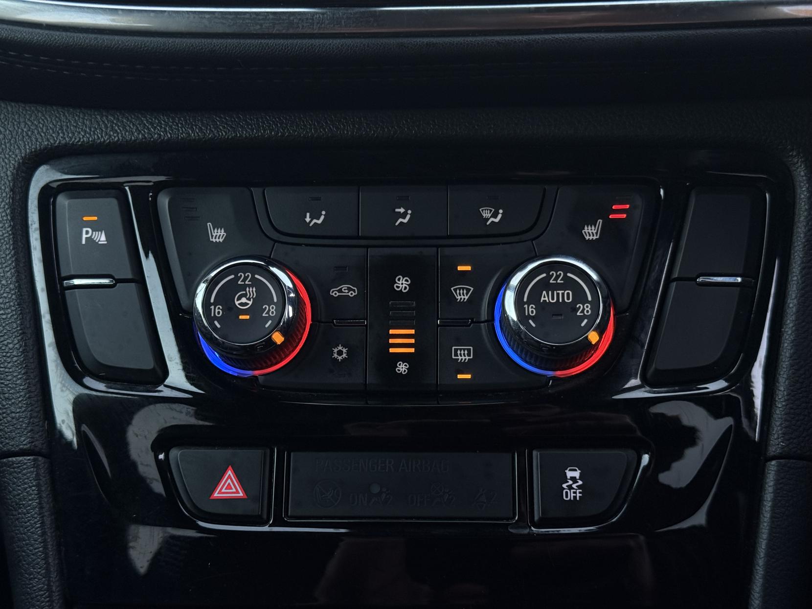 Vauxhall Mokka X 1.4i Turbo Elite Nav SUV 5dr Petrol Auto Euro 6 (140 ps)