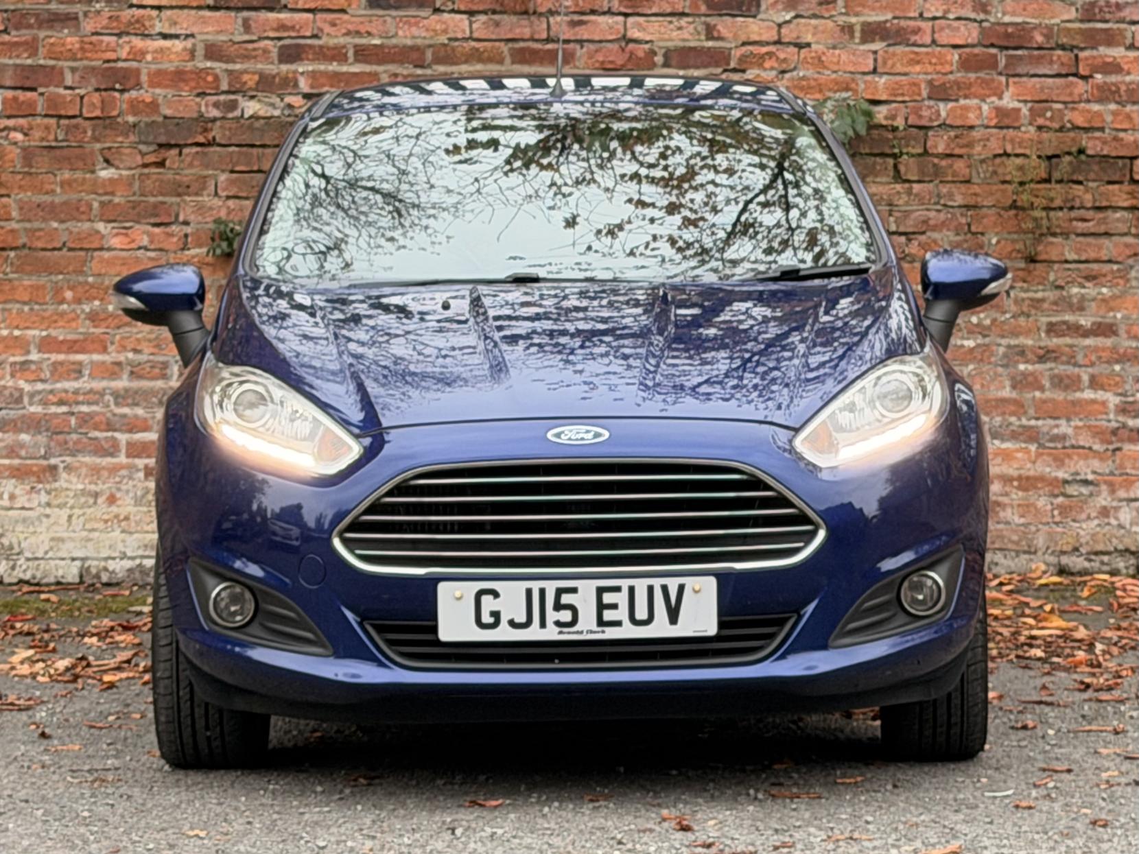 Ford Fiesta 1.0T EcoBoost Titanium Hatchback 5dr Petrol Manual Euro 5 (s/s) (125 ps)