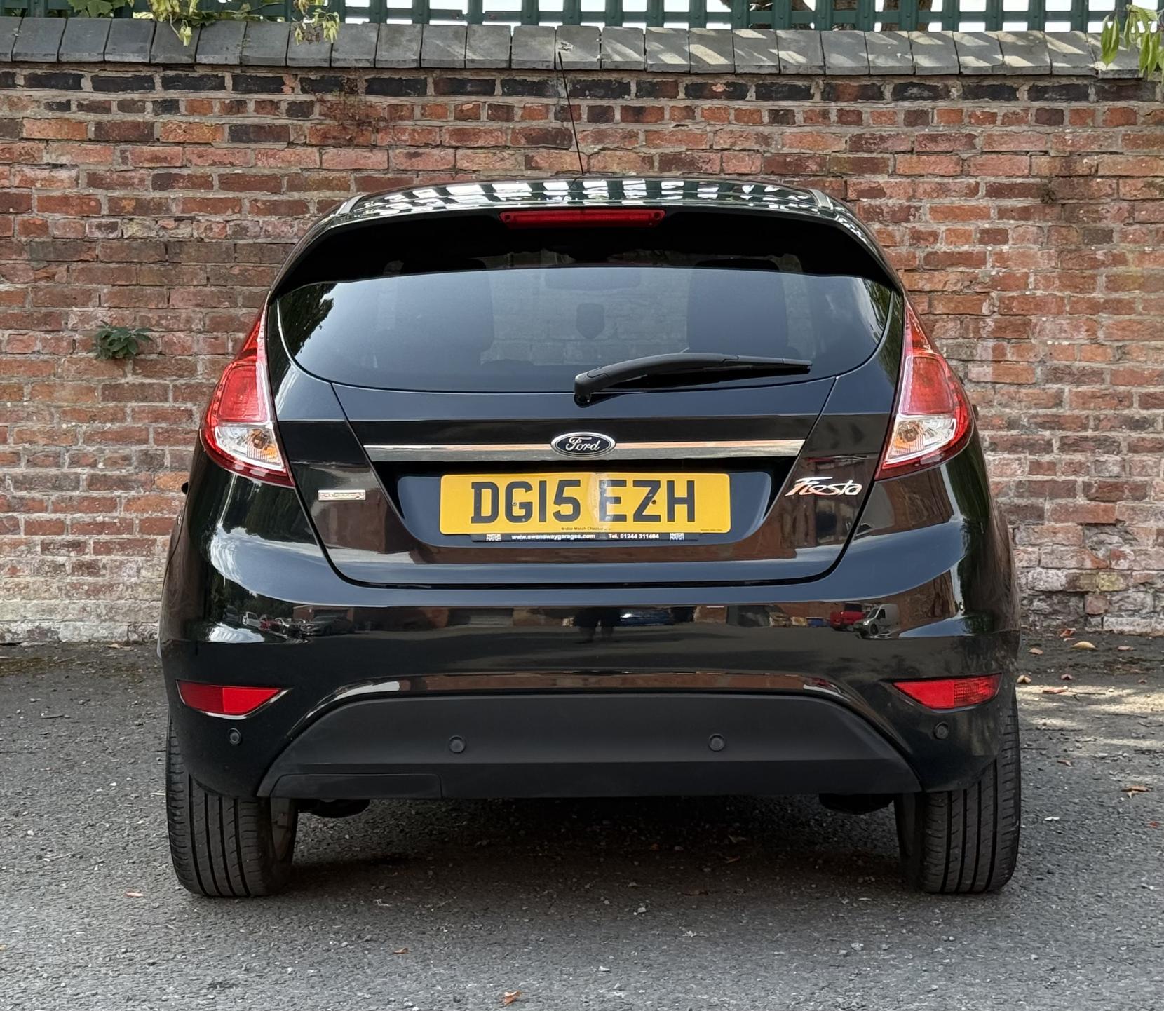 Ford Fiesta 1.0T EcoBoost Titanium Hatchback 5dr Petrol Powershift Euro 6 (100 ps)