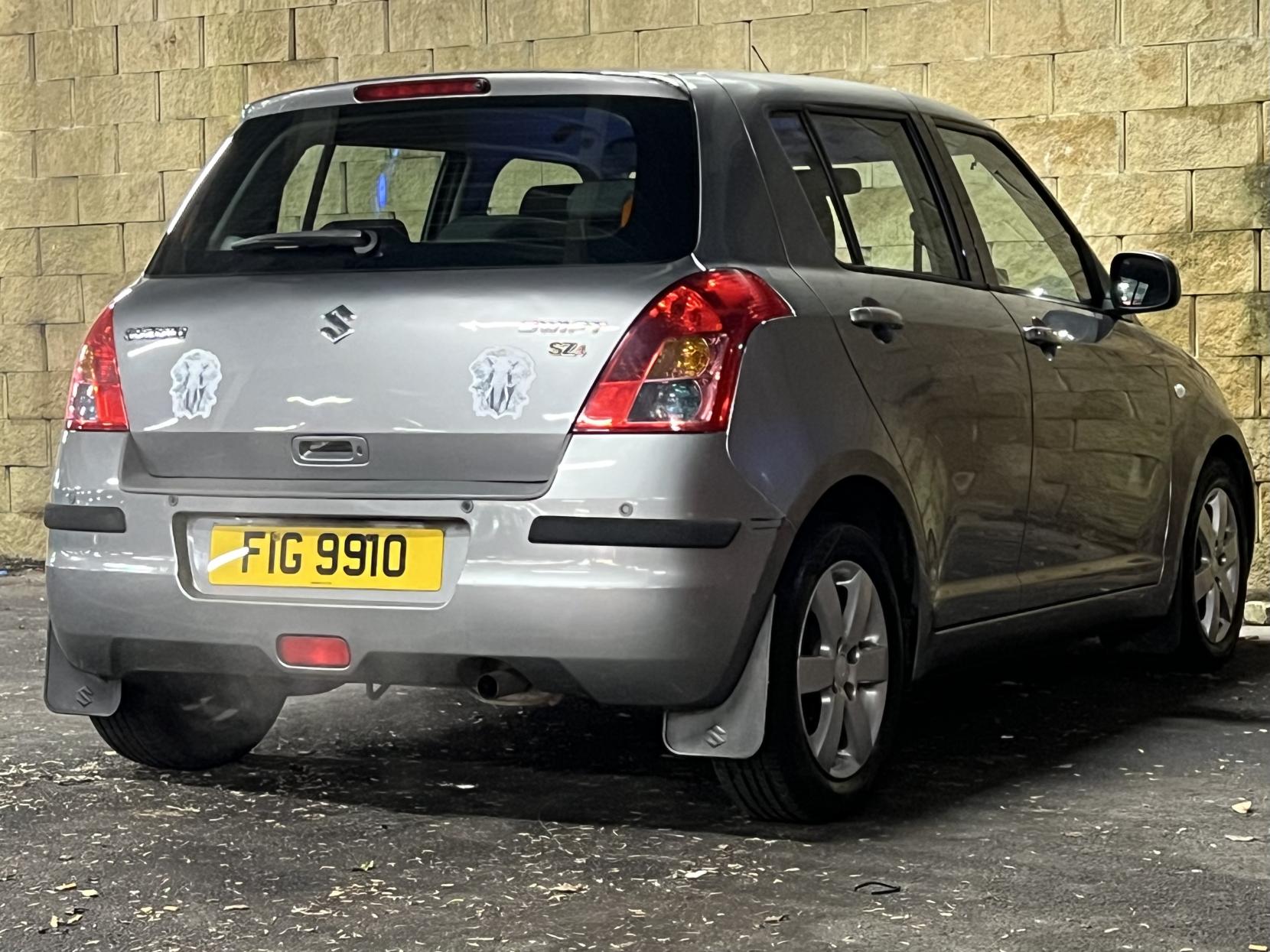 Suzuki Swift 1.5 SZ4 Hatchback 5dr Petrol Automatic (153 g/km, 101 bhp)