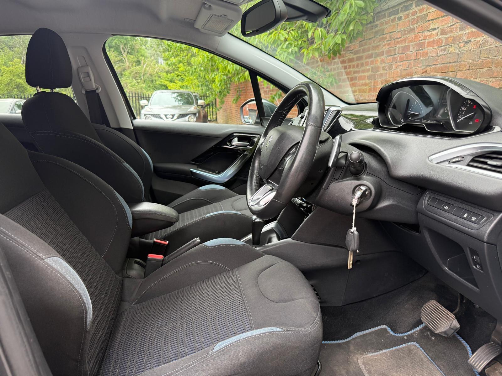 Peugeot 208 1.4 e-HDi Allure Hatchback 5dr Diesel EGC Euro 5 (s/s) (70 ps)