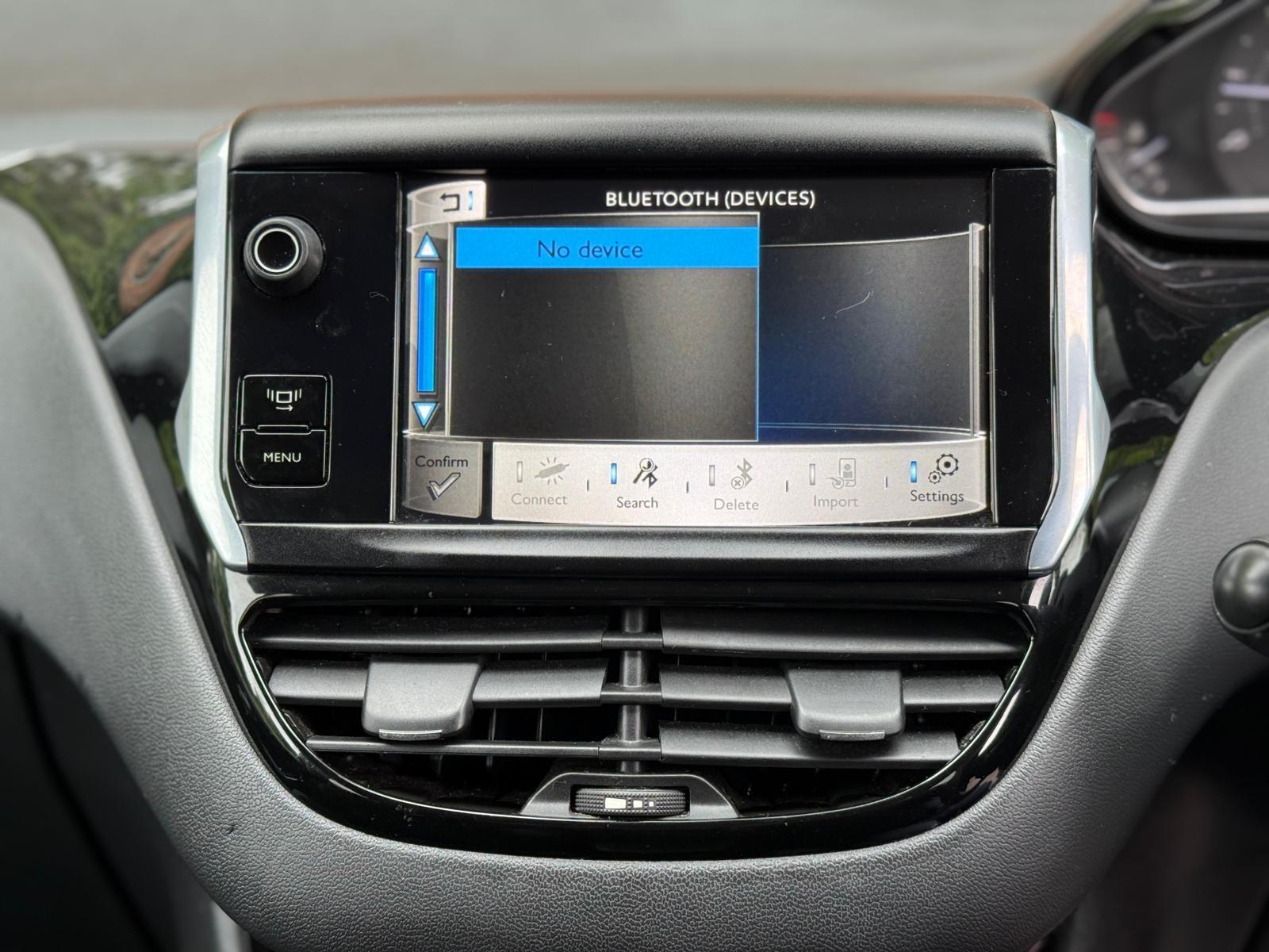 Peugeot 208 1.4 e-HDi Allure Hatchback 5dr Diesel EGC Euro 5 (s/s) (70 ps)