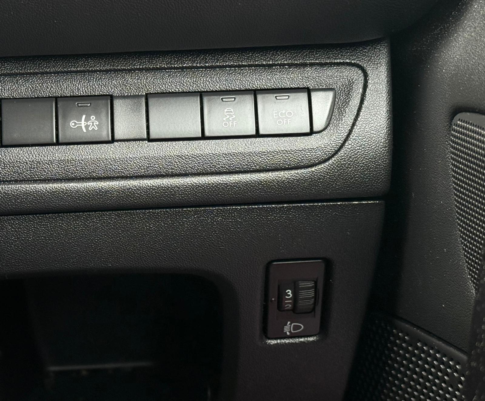 Peugeot 208 1.4 e-HDi Allure Hatchback 5dr Diesel EGC Euro 5 (s/s) (70 ps)